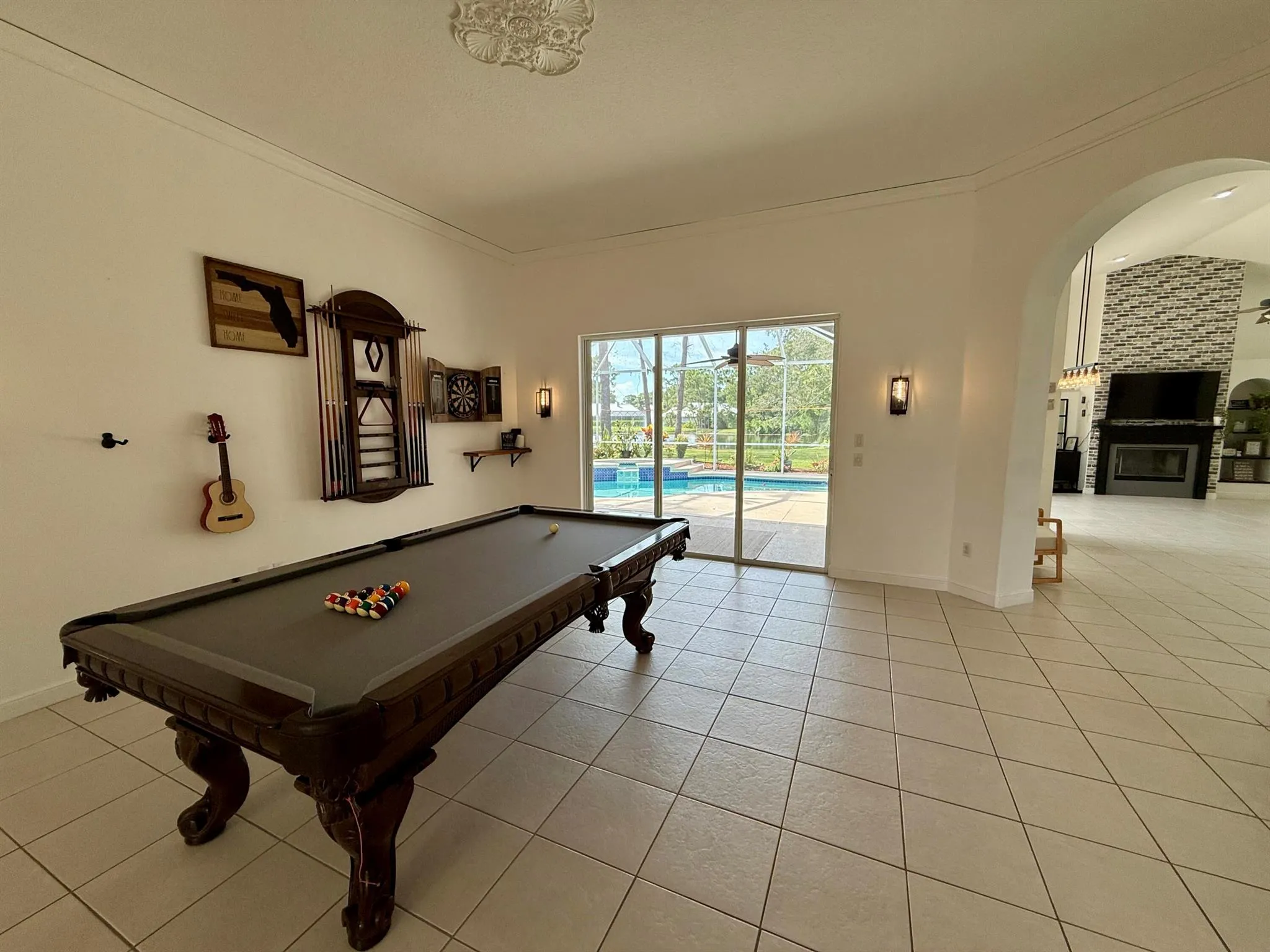 1043 SW Pigeon Plum Way