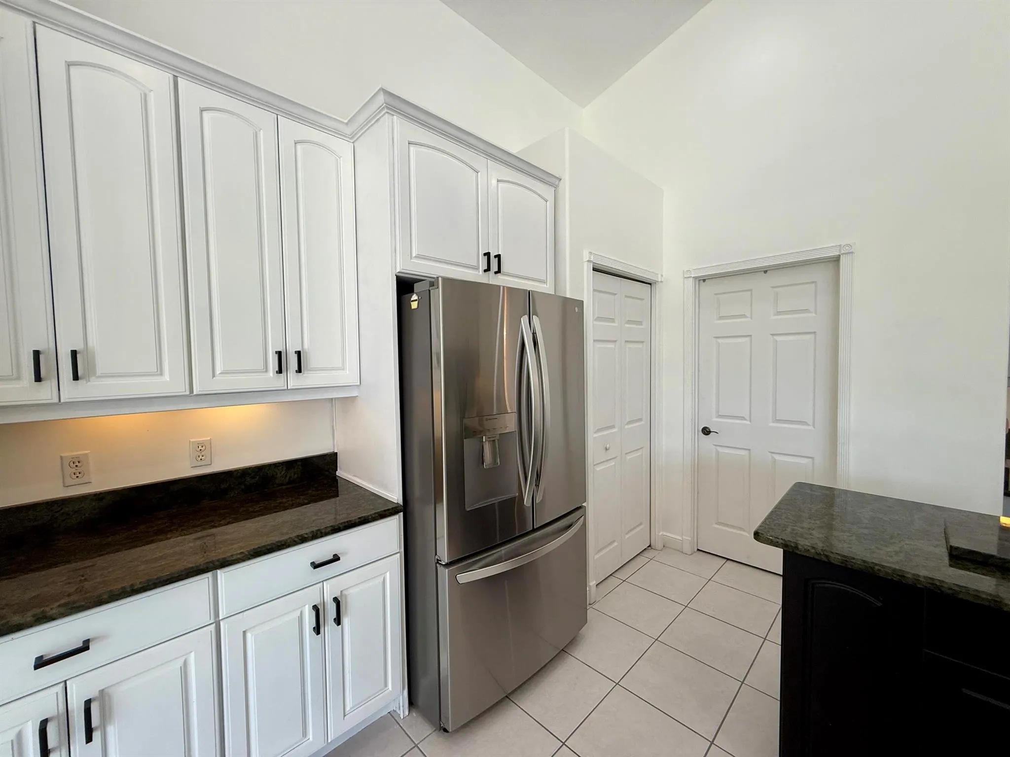 1043 SW Pigeon Plum Way