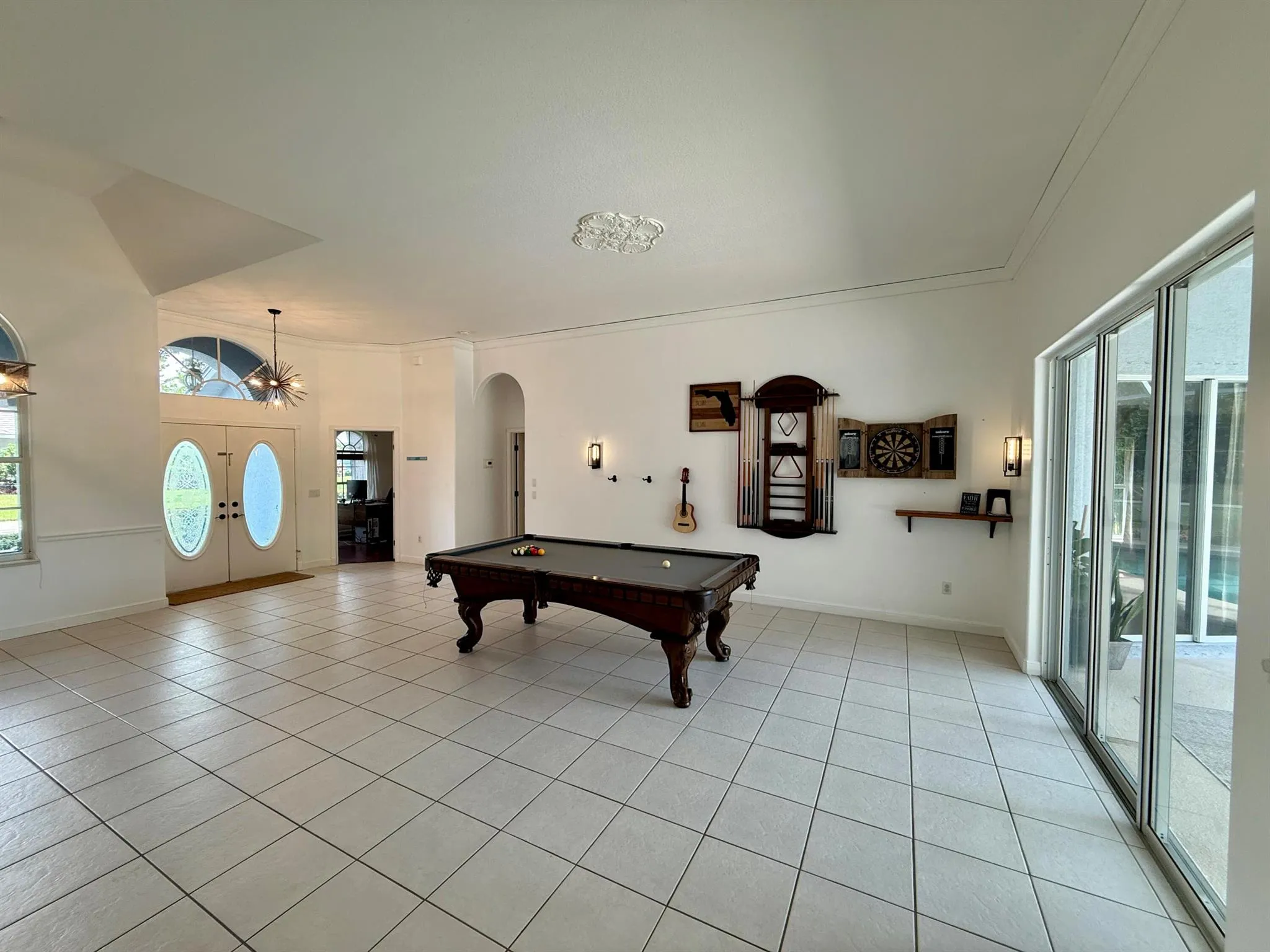 1043 SW Pigeon Plum Way