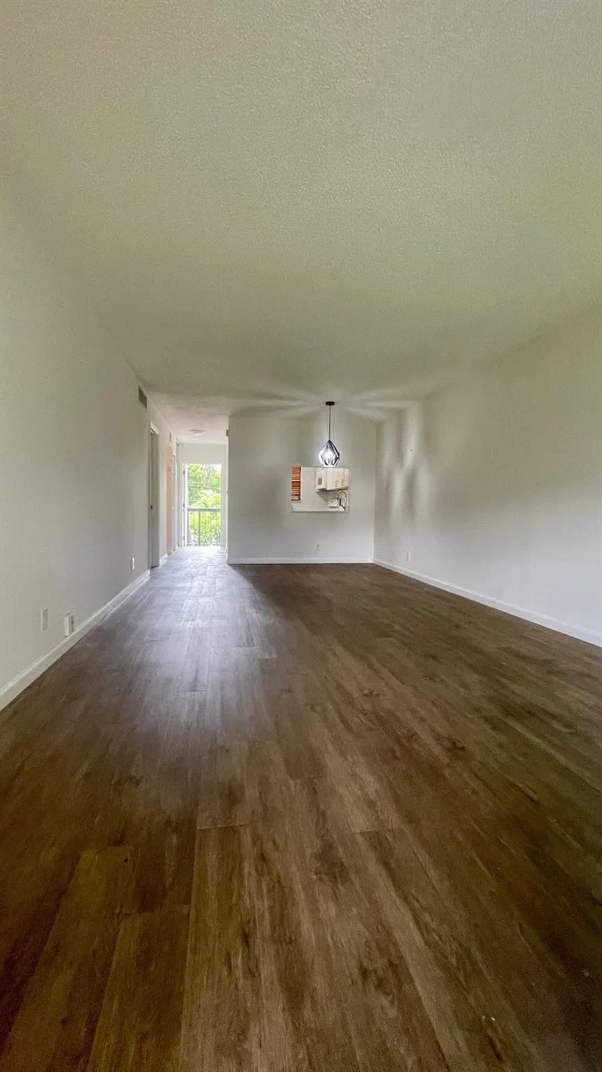 1801 NW 75th Avenue, #211