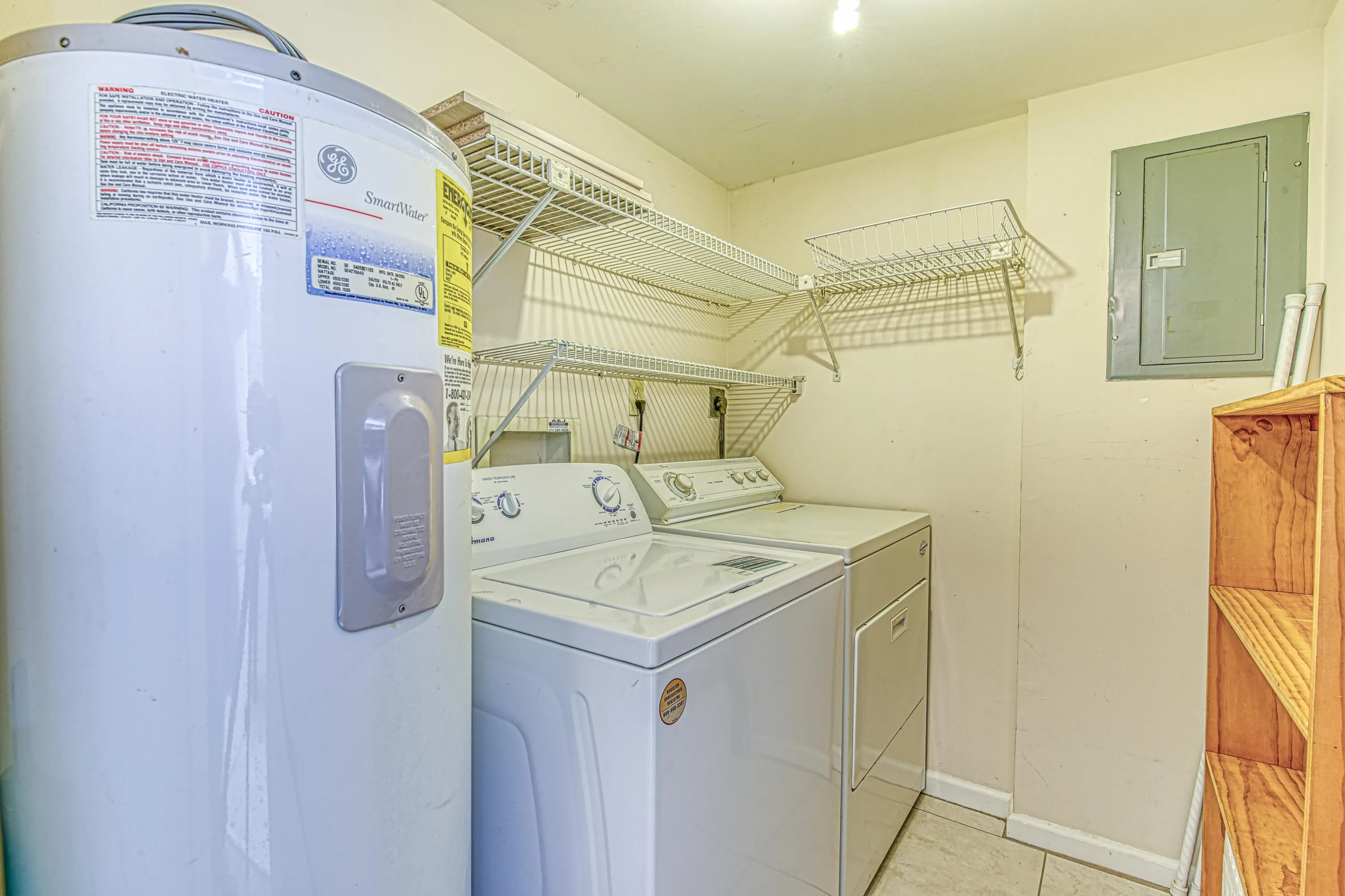 950 S Kanner Hwy, #303