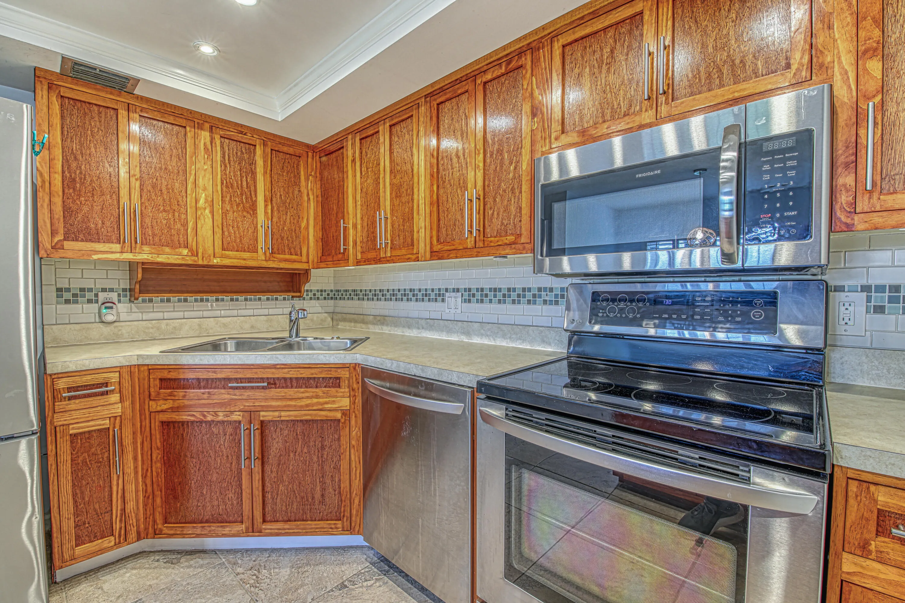950 S Kanner Hwy, #303