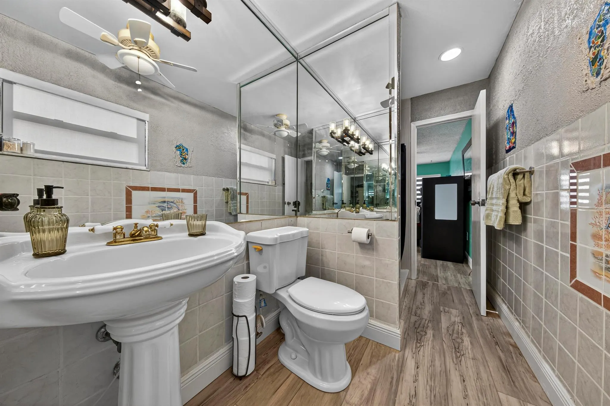 11421 NW 38th Place