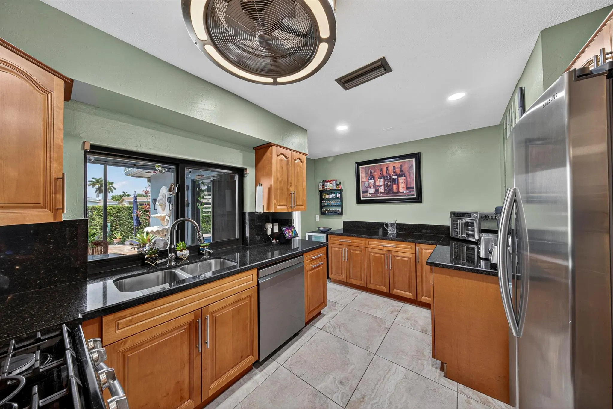 11421 NW 38th Place