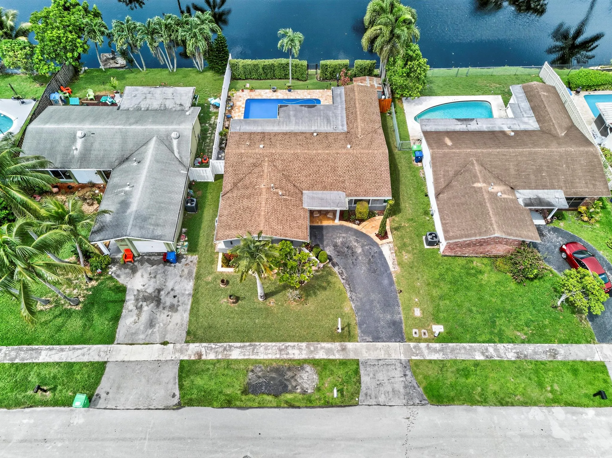11421 NW 38th Place