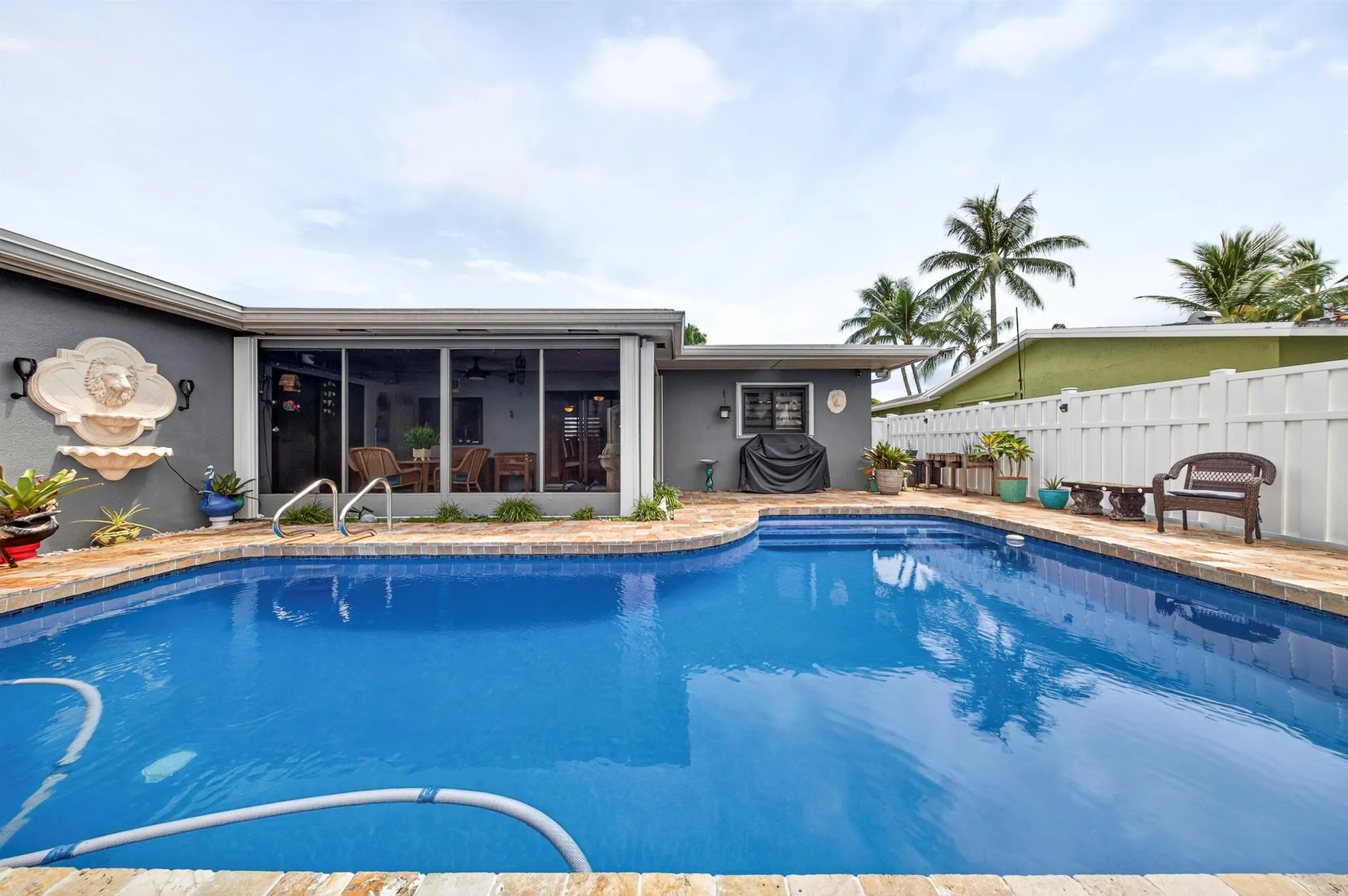 11421 NW 38th Place