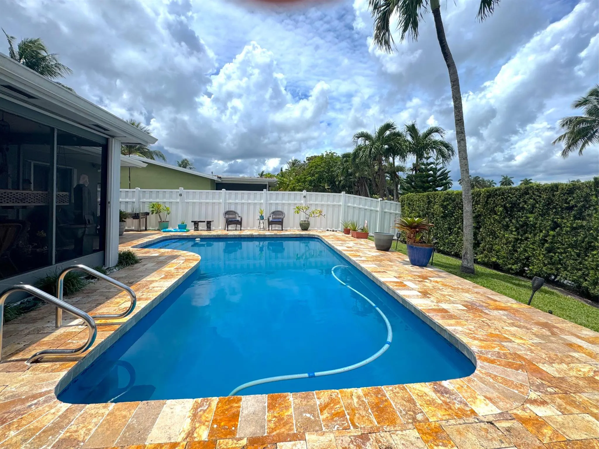 11421 NW 38th Place