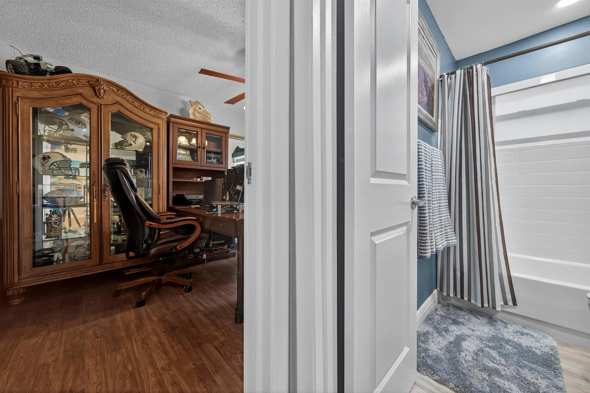 11421 NW 38th Place