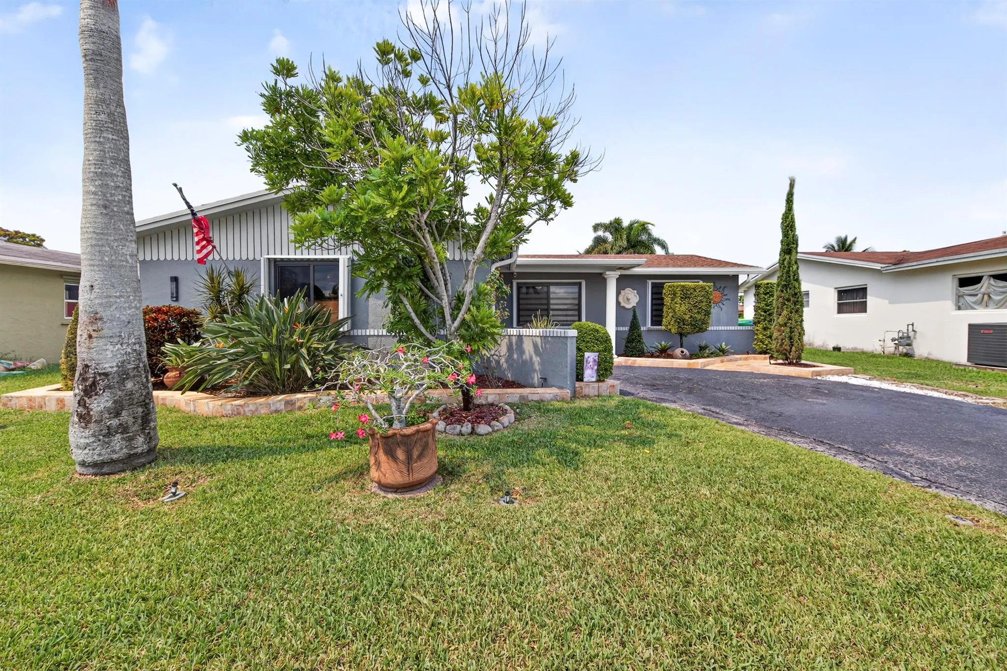 11421 NW 38th Place