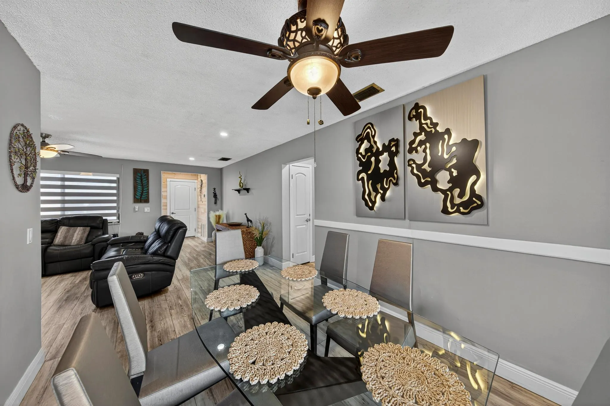 11421 NW 38th Place