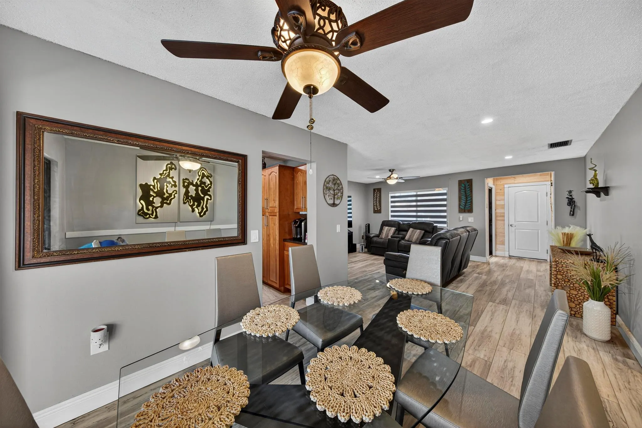 11421 NW 38th Place