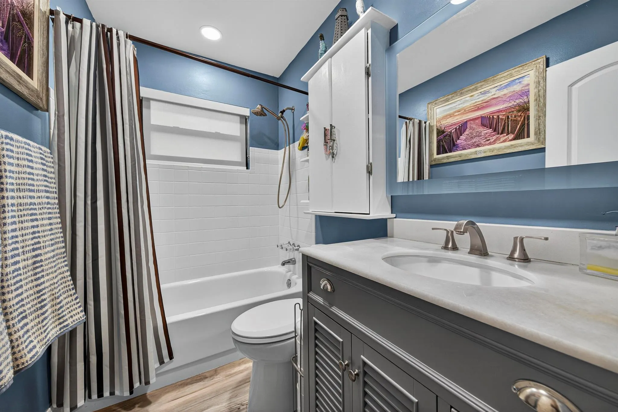 11421 NW 38th Place