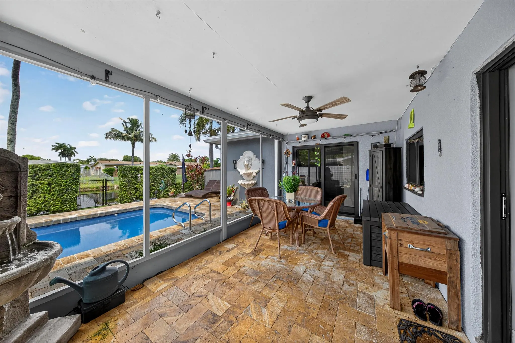 11421 NW 38th Place