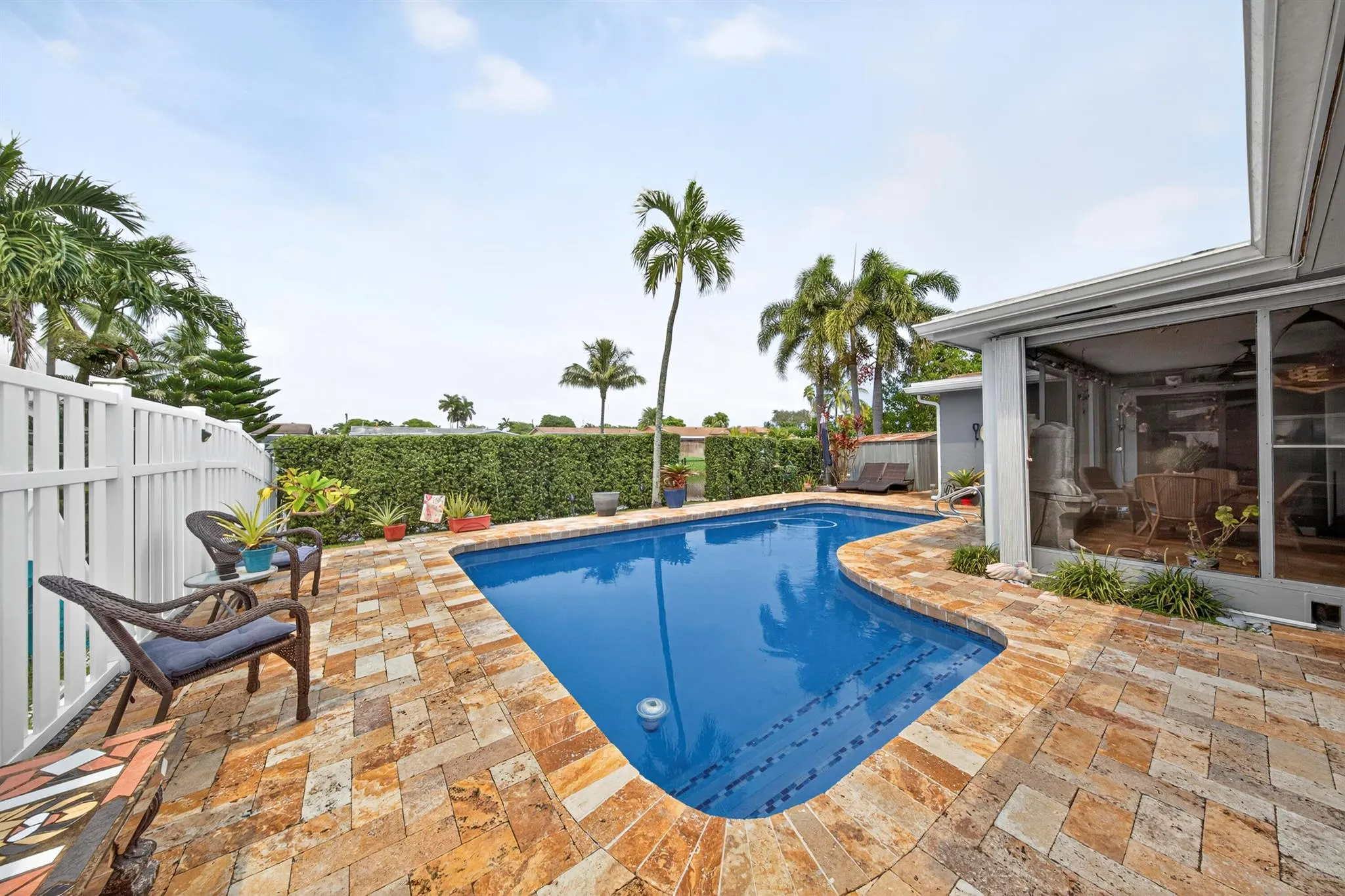 11421 NW 38th Place