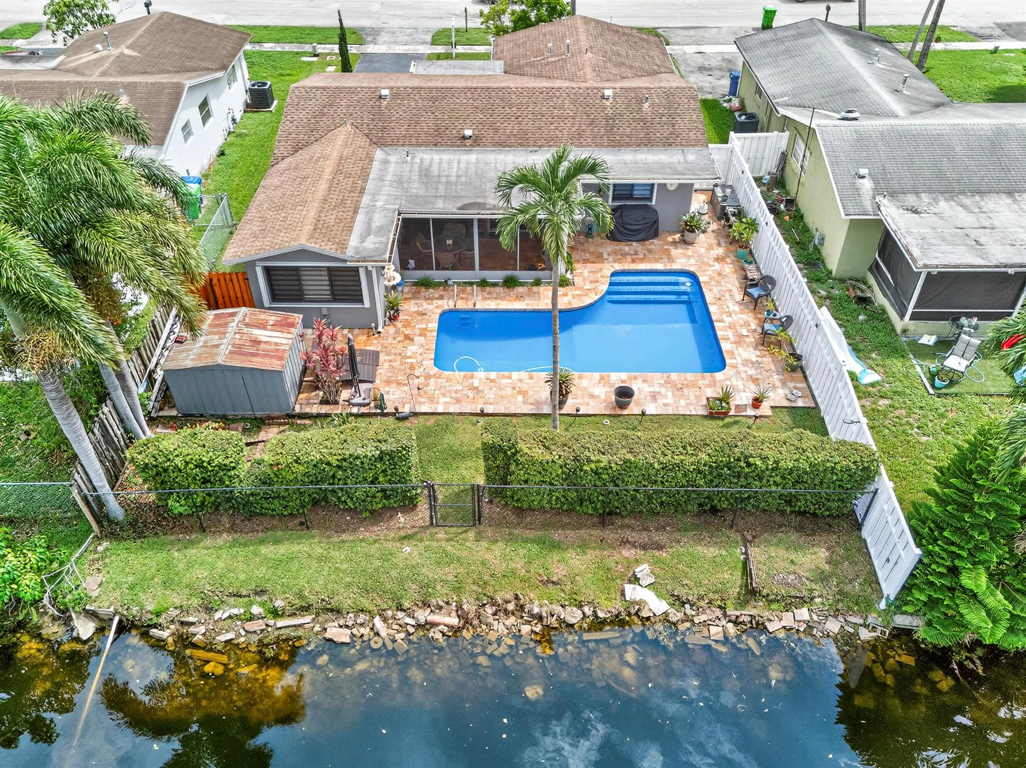 11421 NW 38th Place
