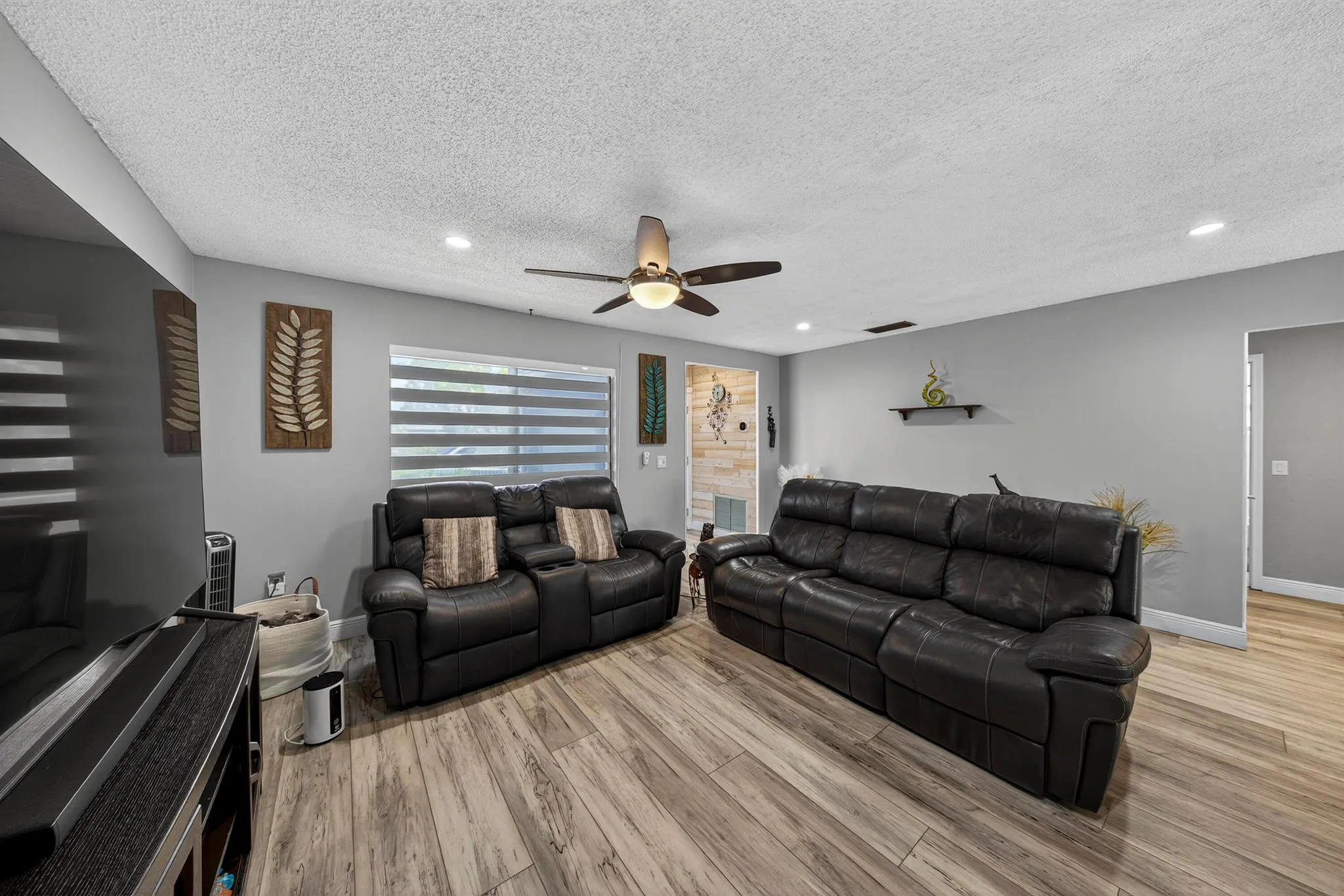 11421 NW 38th Place