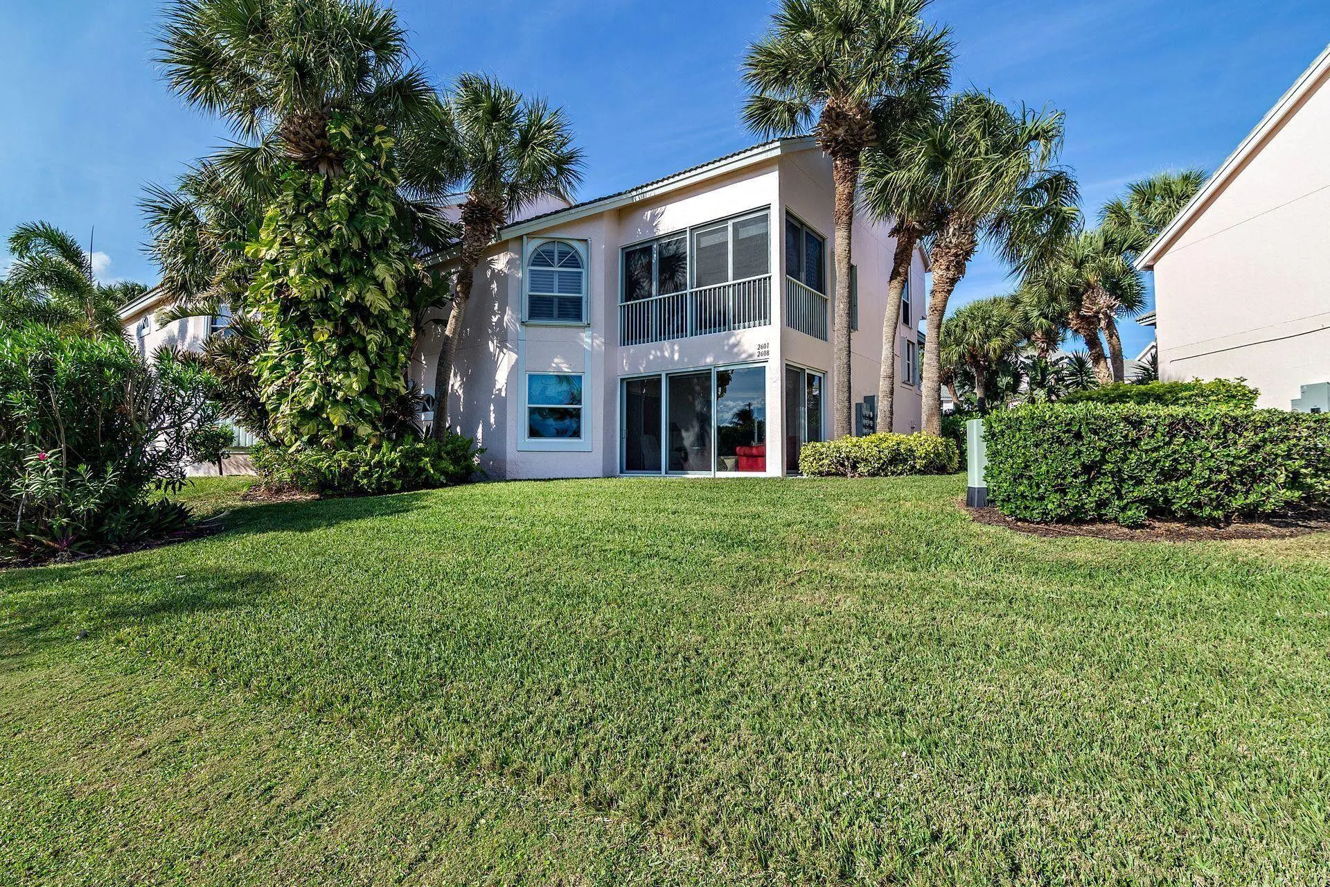 2601 Fairway Drive N