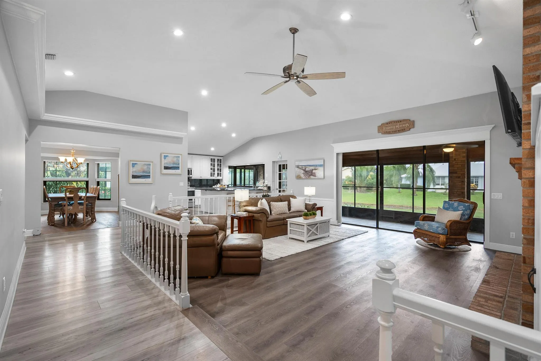 1919 SW Little Oak Trail