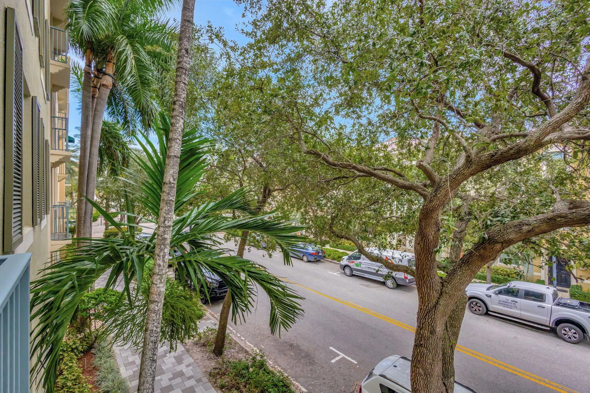 630 S Sapodilla Avenue, #223