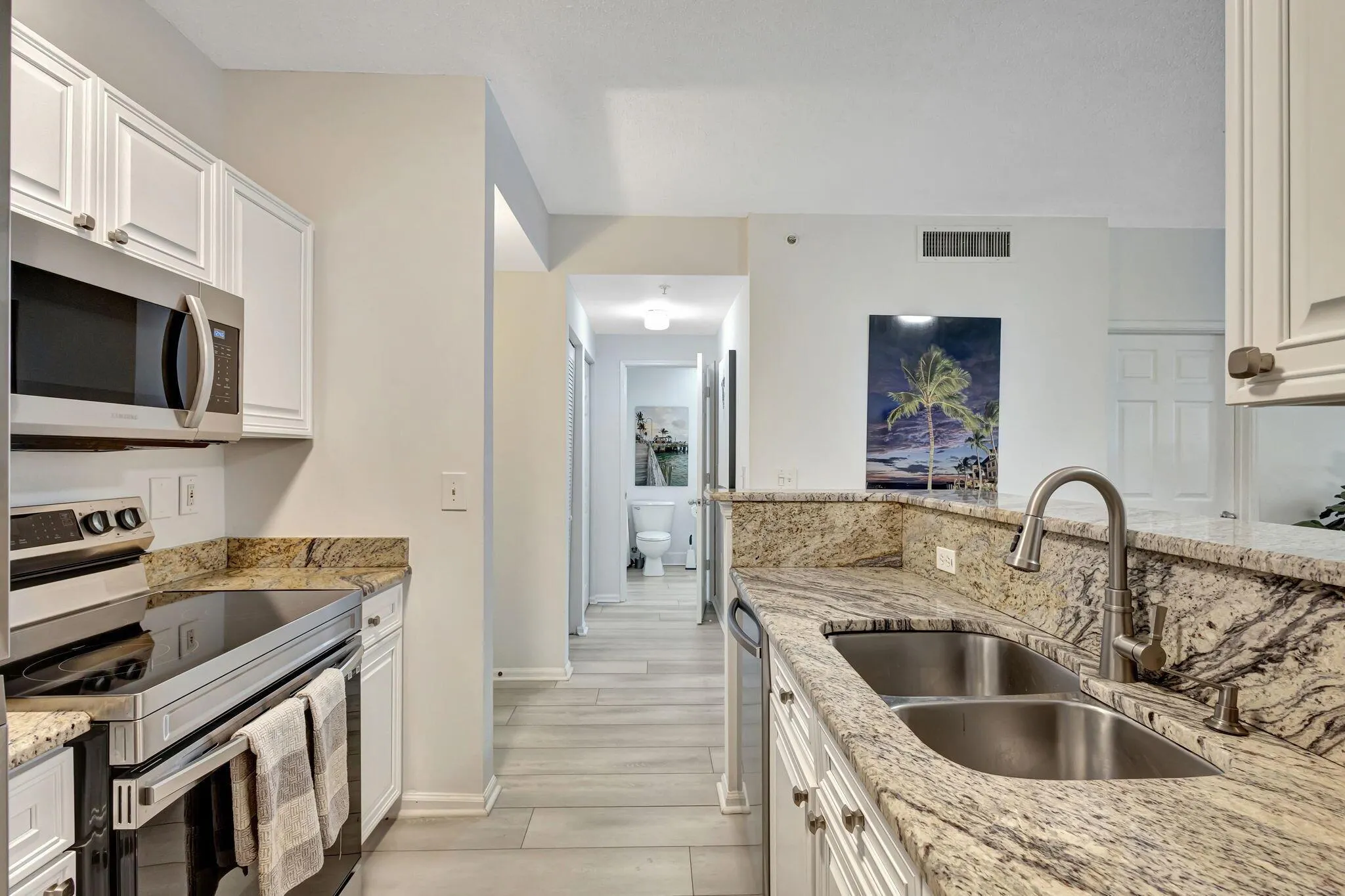 630 S Sapodilla Avenue, #223