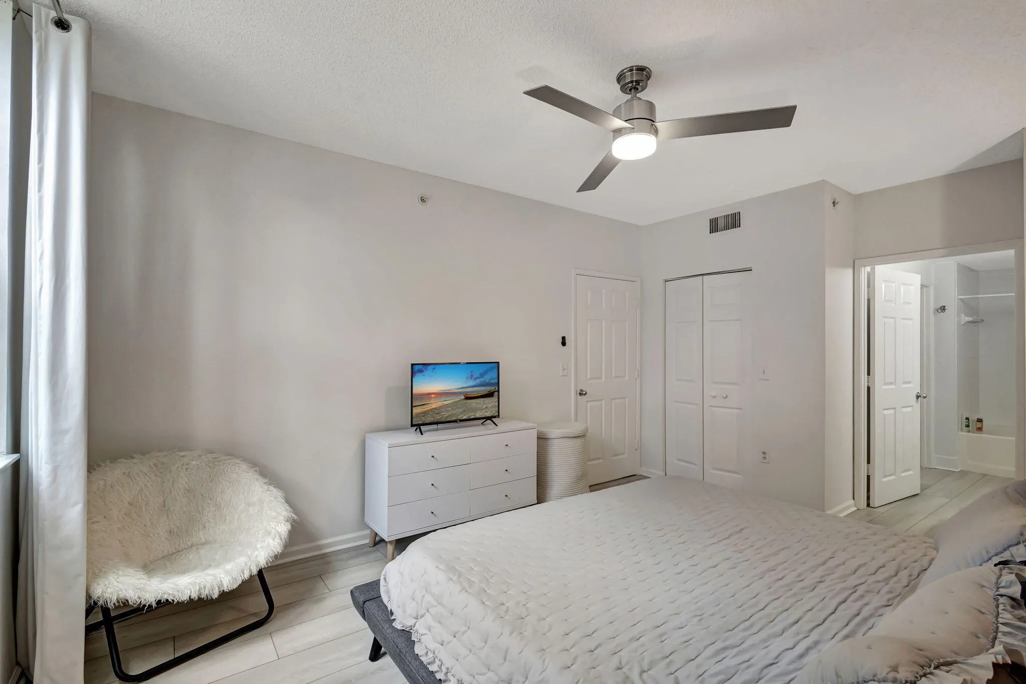 630 S Sapodilla Avenue, #223
