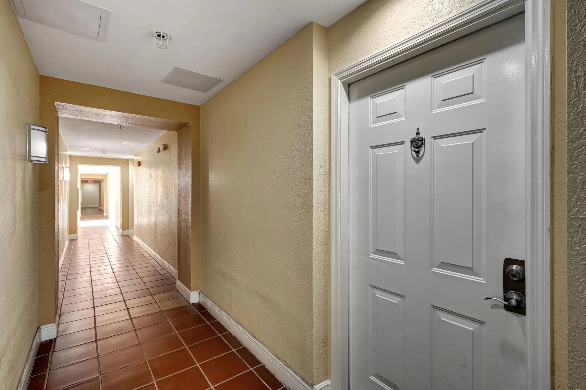 630 S Sapodilla Avenue, #223