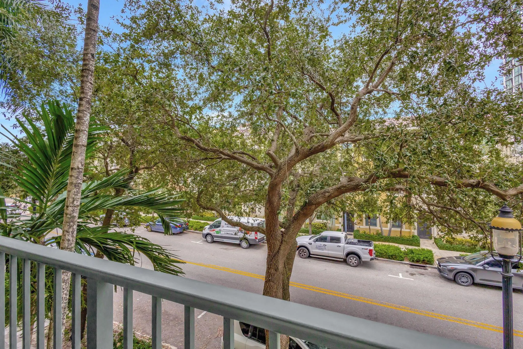 630 S Sapodilla Avenue, #223