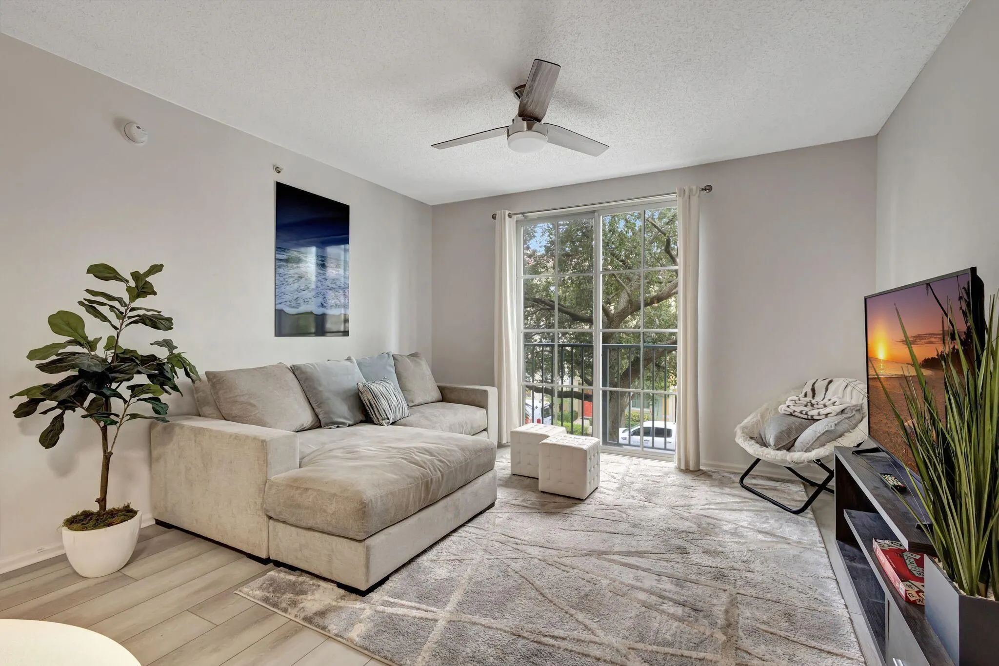 630 S Sapodilla Avenue, #223