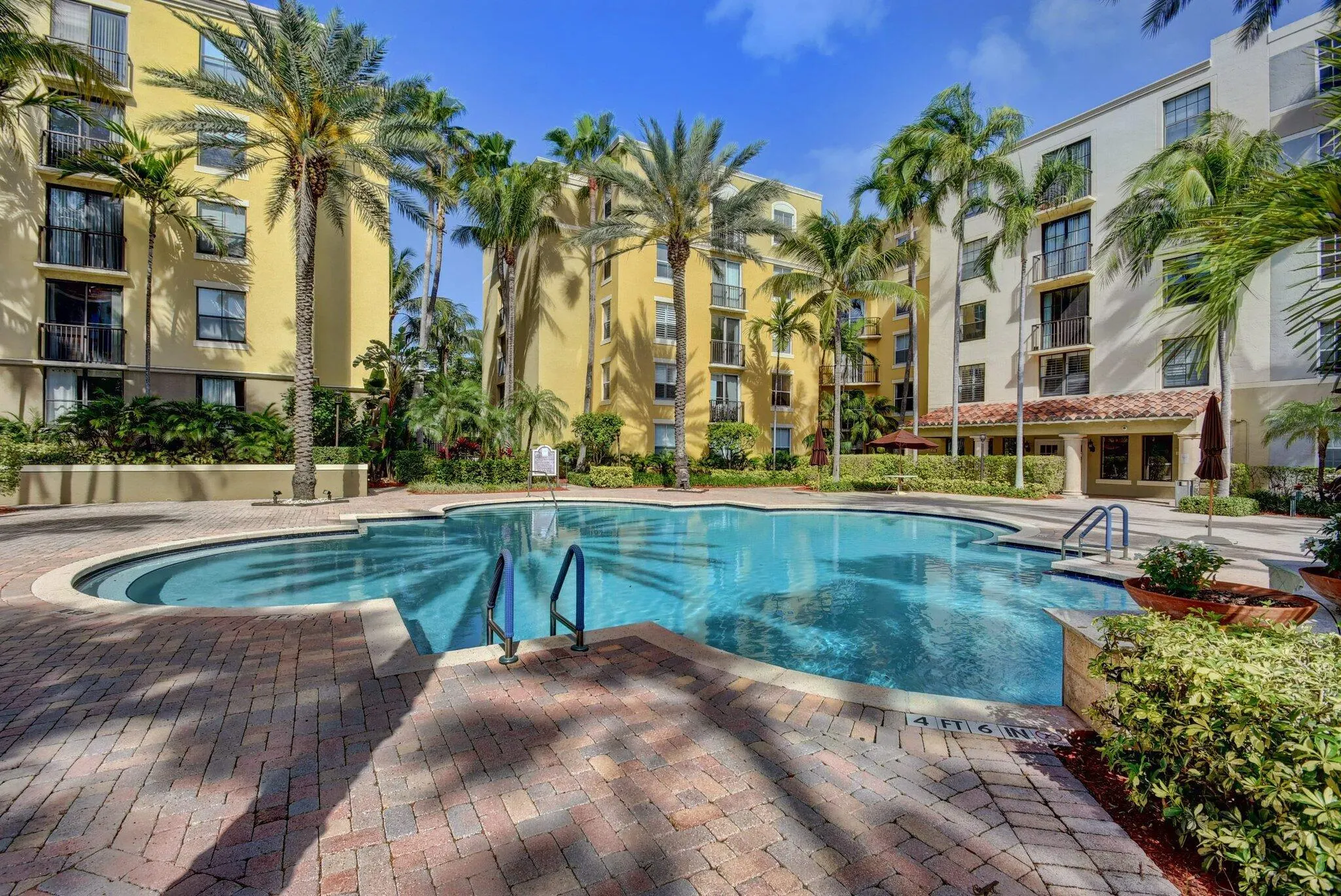 630 S Sapodilla Avenue, #223