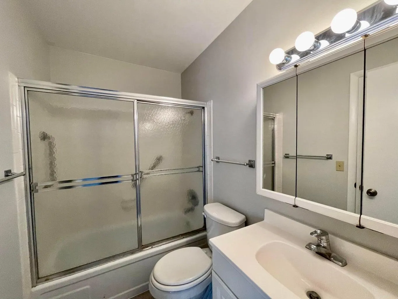 2600 SE Ocean Boulevard, #E11