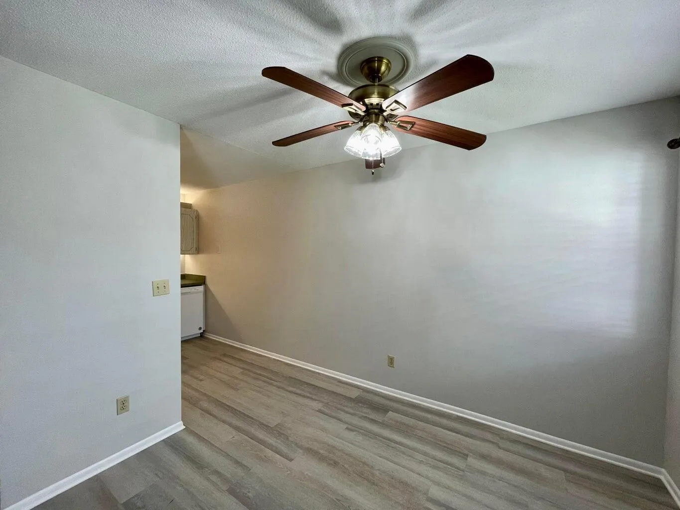 2600 SE Ocean Boulevard, #E11