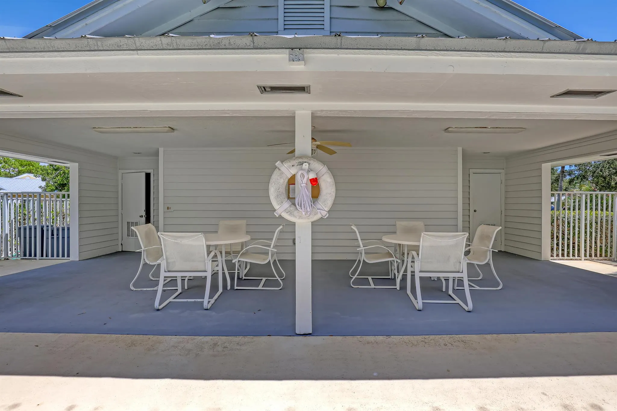 104 Colony Way E