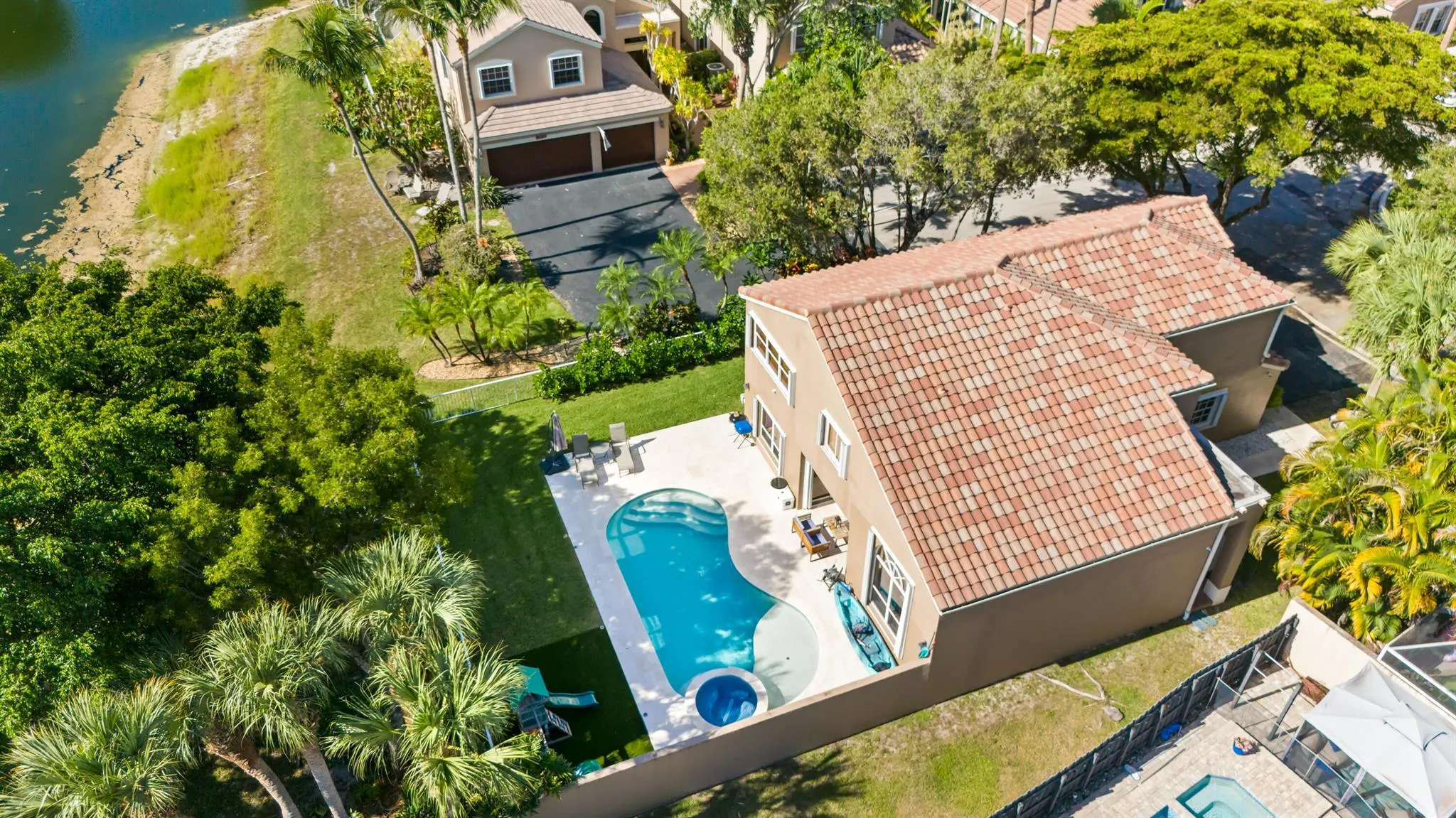 6805 NW 75th Court