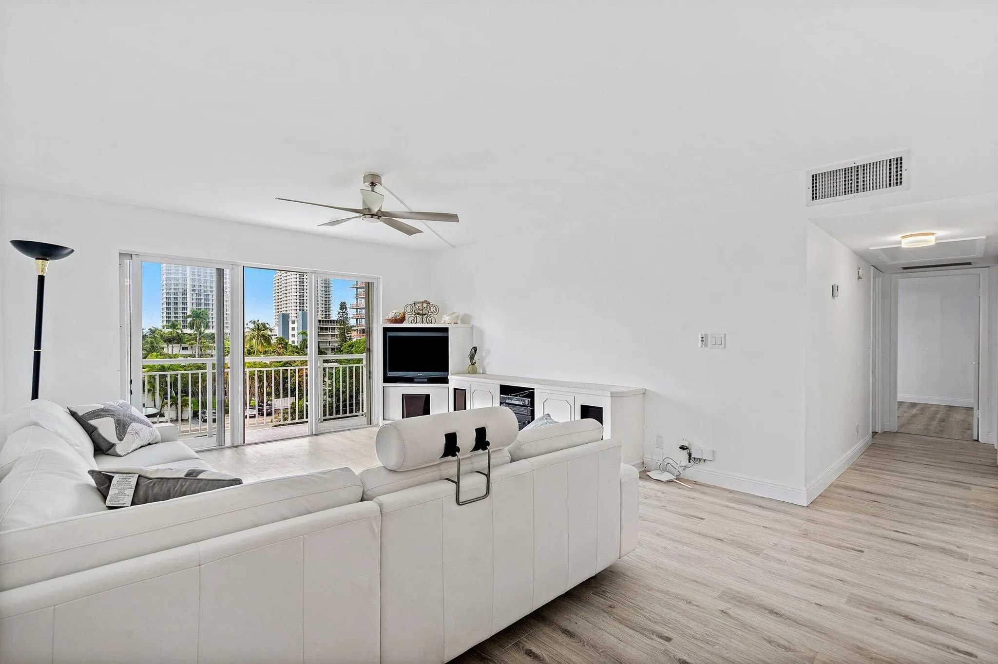 550 Bayshore Drive, #506