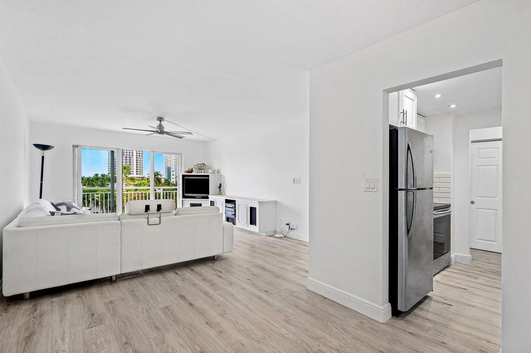550 Bayshore Drive, #506