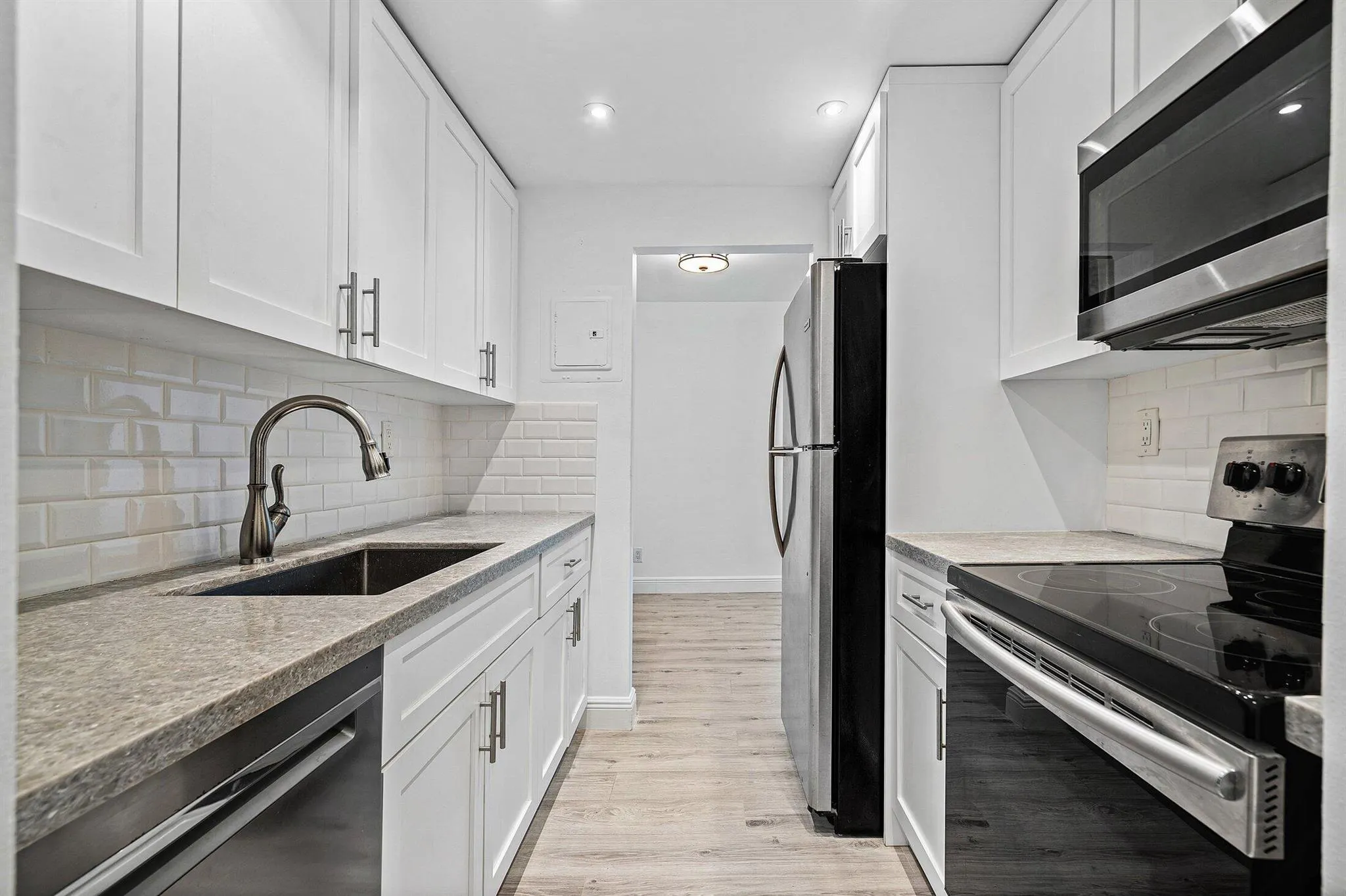 550 Bayshore Drive, #506