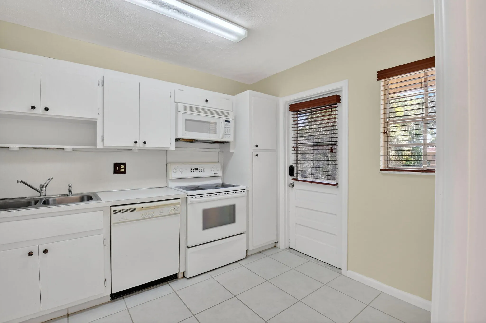 3011 W Linton Boulevard, #203d