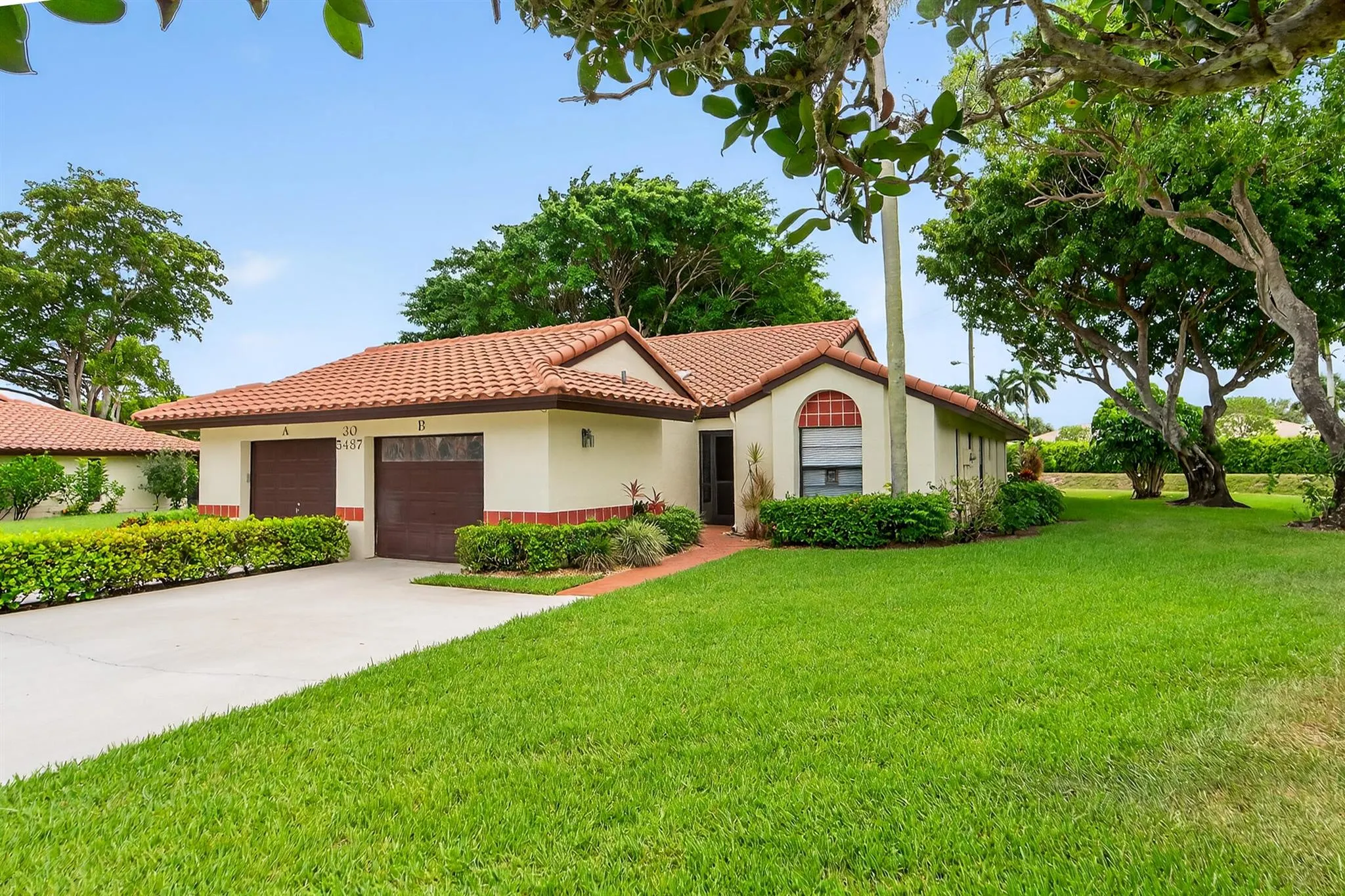 5487 Palm Springs Lane, #B