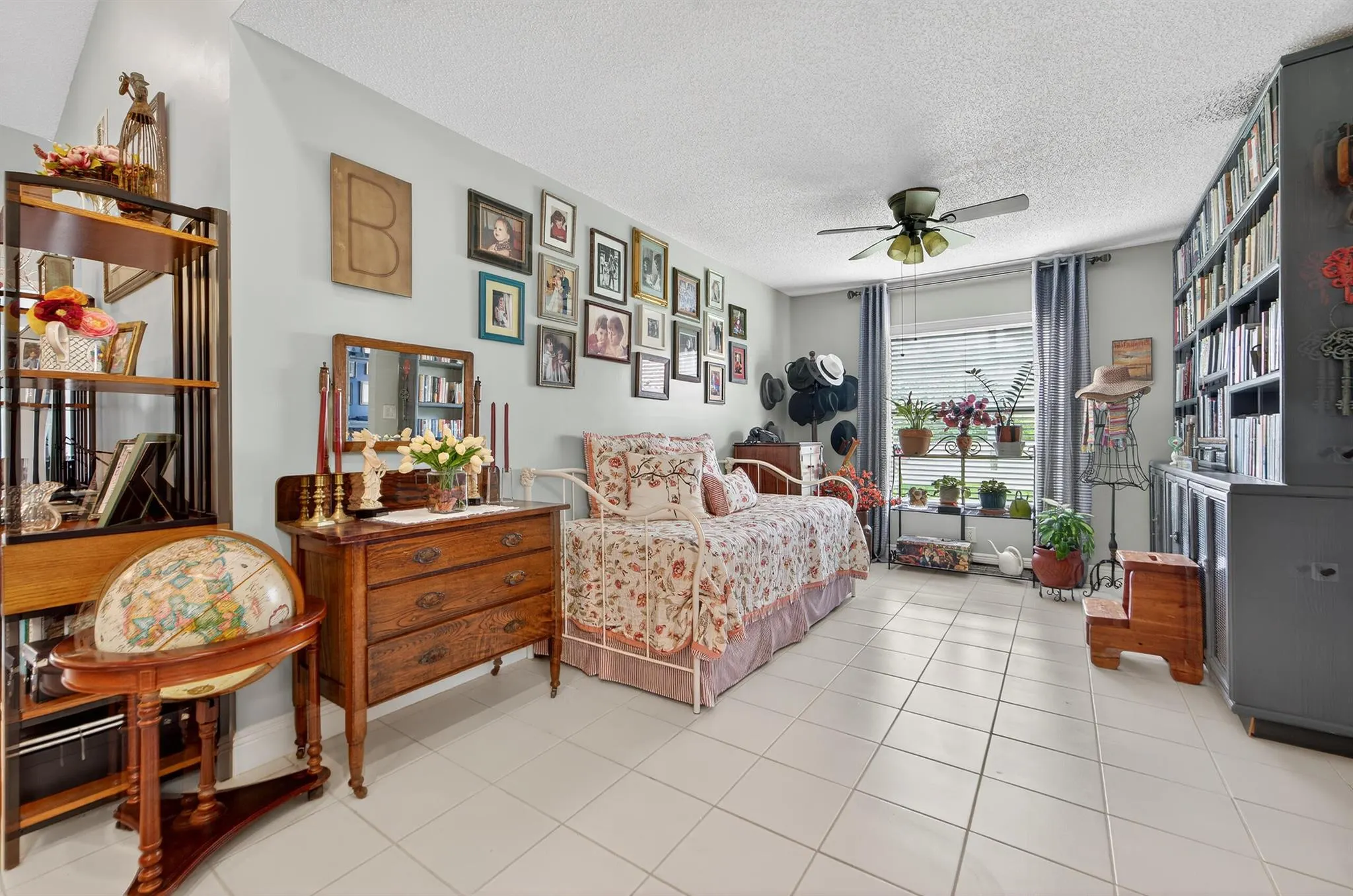 5487 Palm Springs Lane, #B