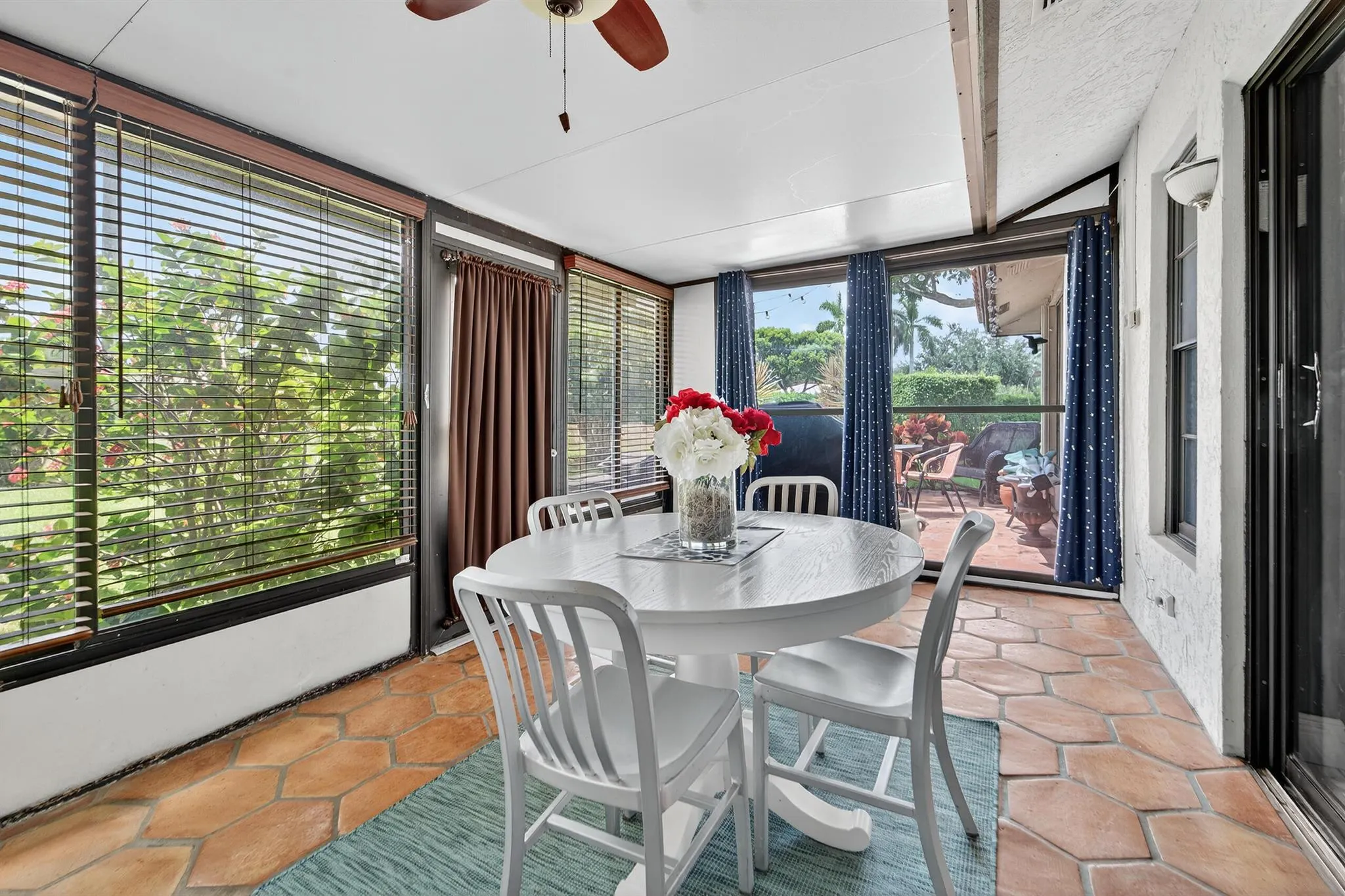 5487 Palm Springs Lane, #B