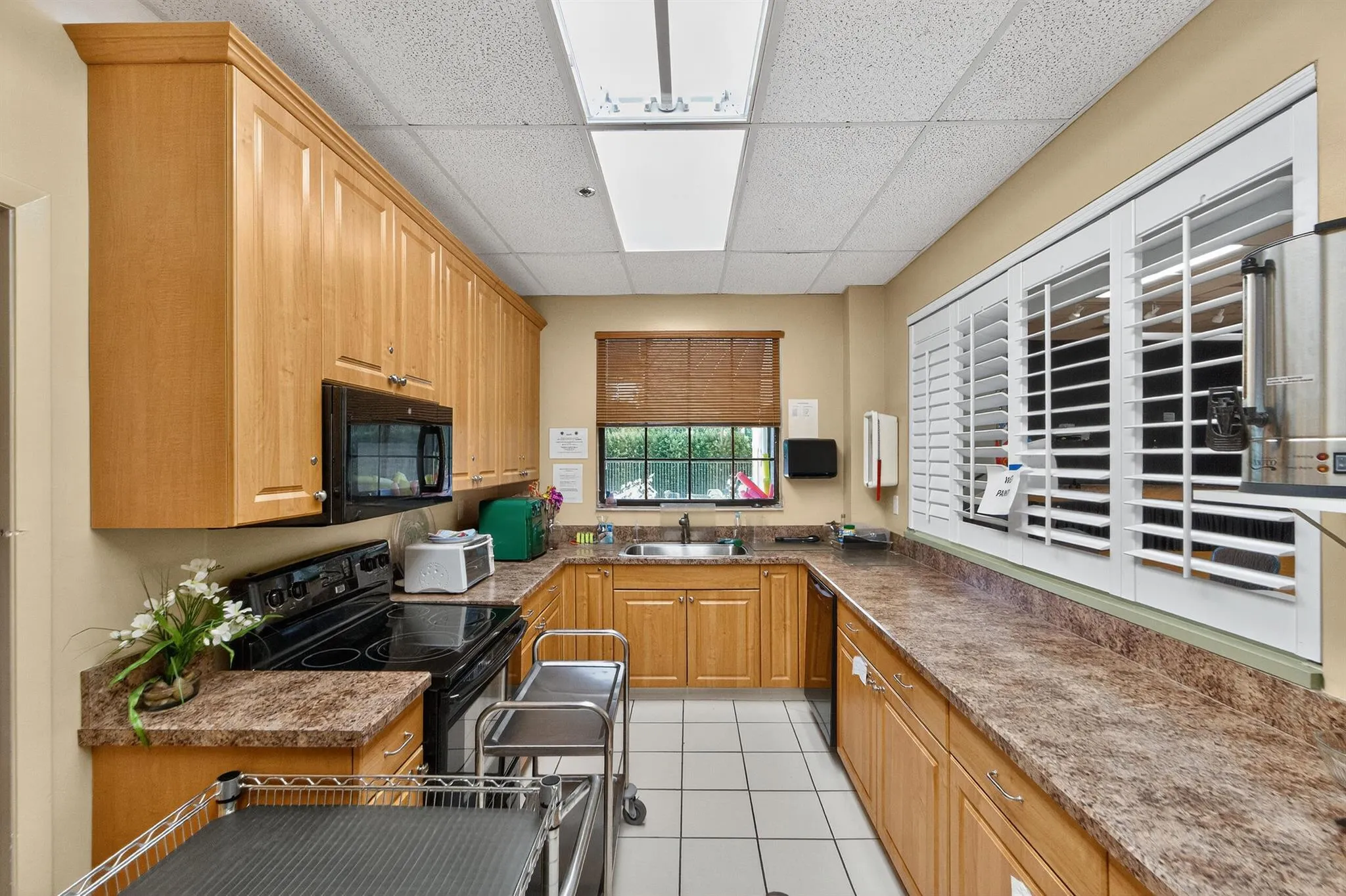 5487 Palm Springs Lane, #B