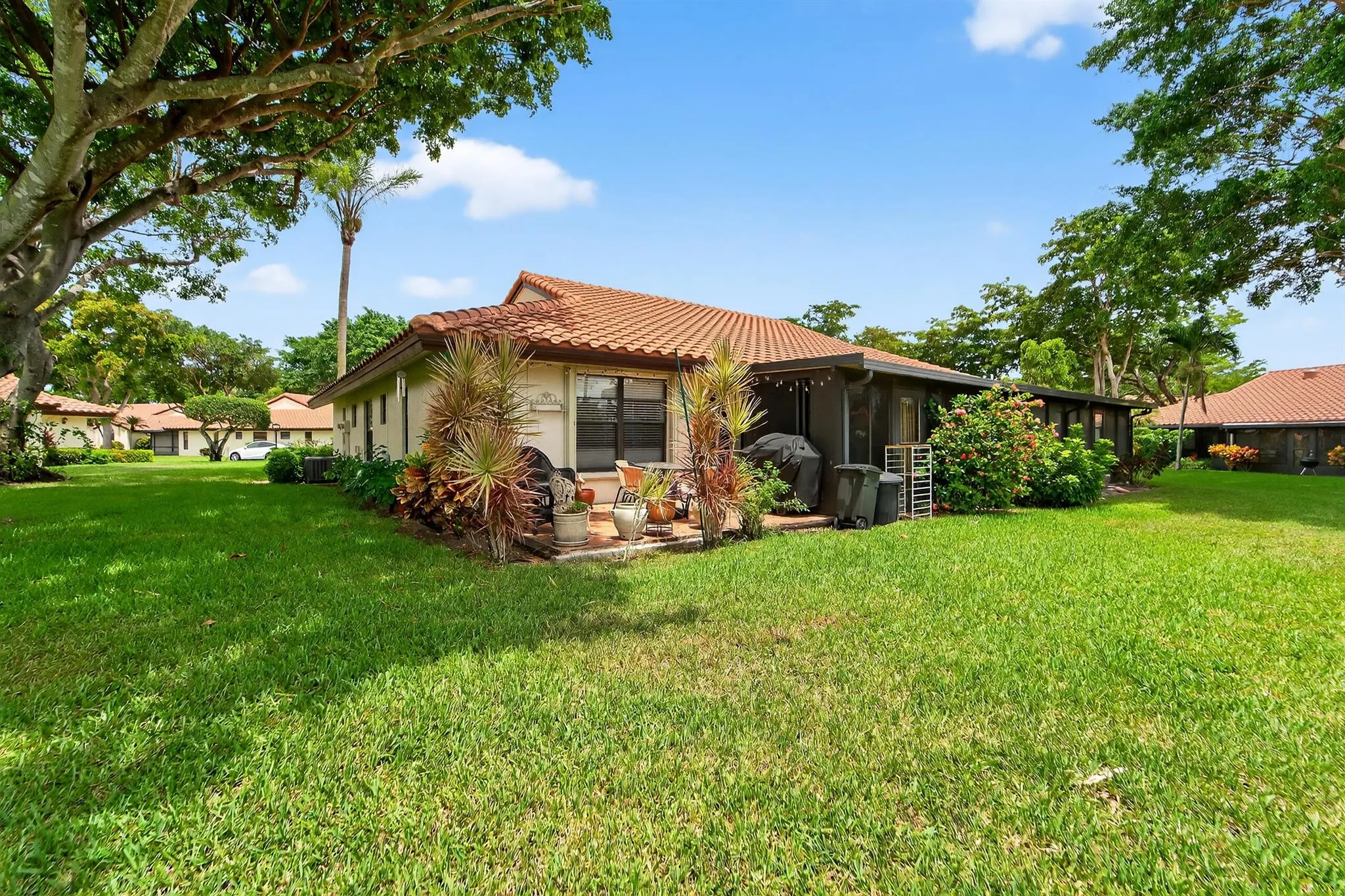 5487 Palm Springs Lane, #B