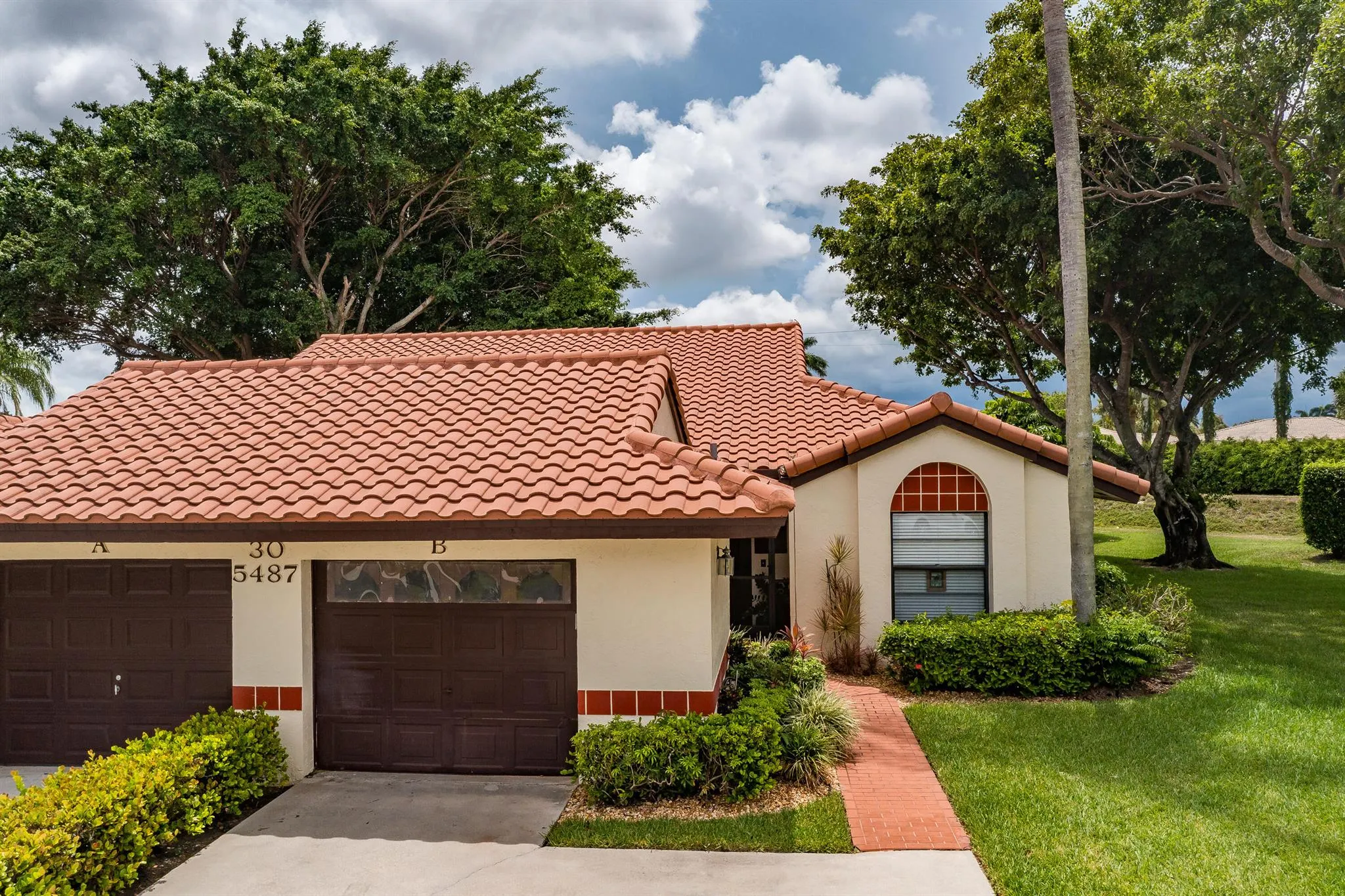 5487 Palm Springs Lane, #B