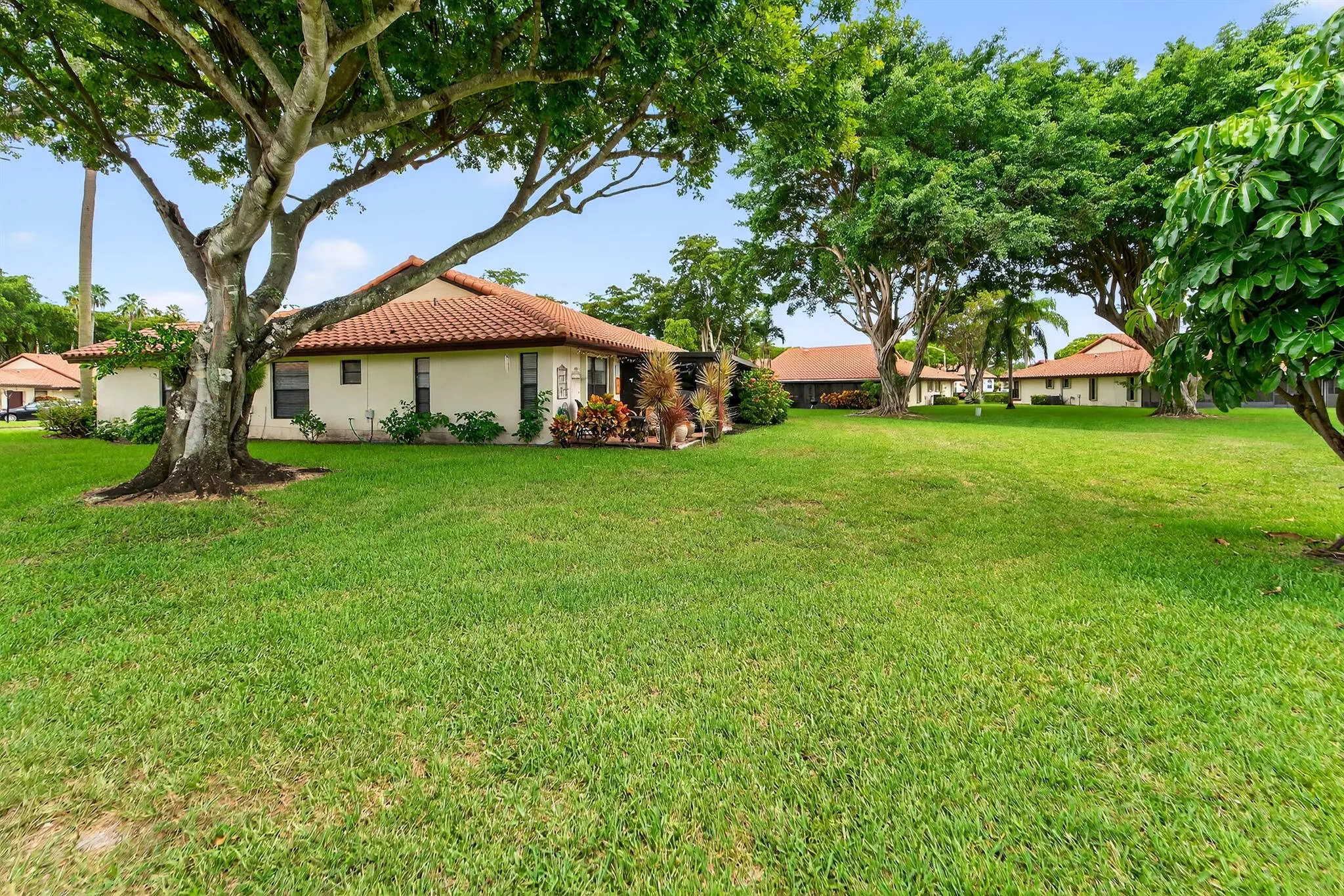 5487 Palm Springs Lane, #B