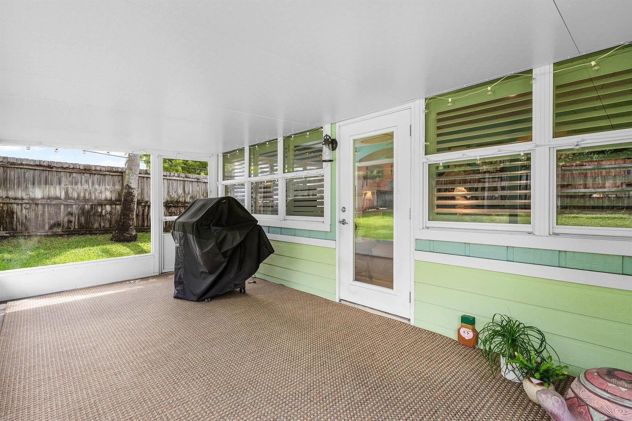 801 SW 1st Court