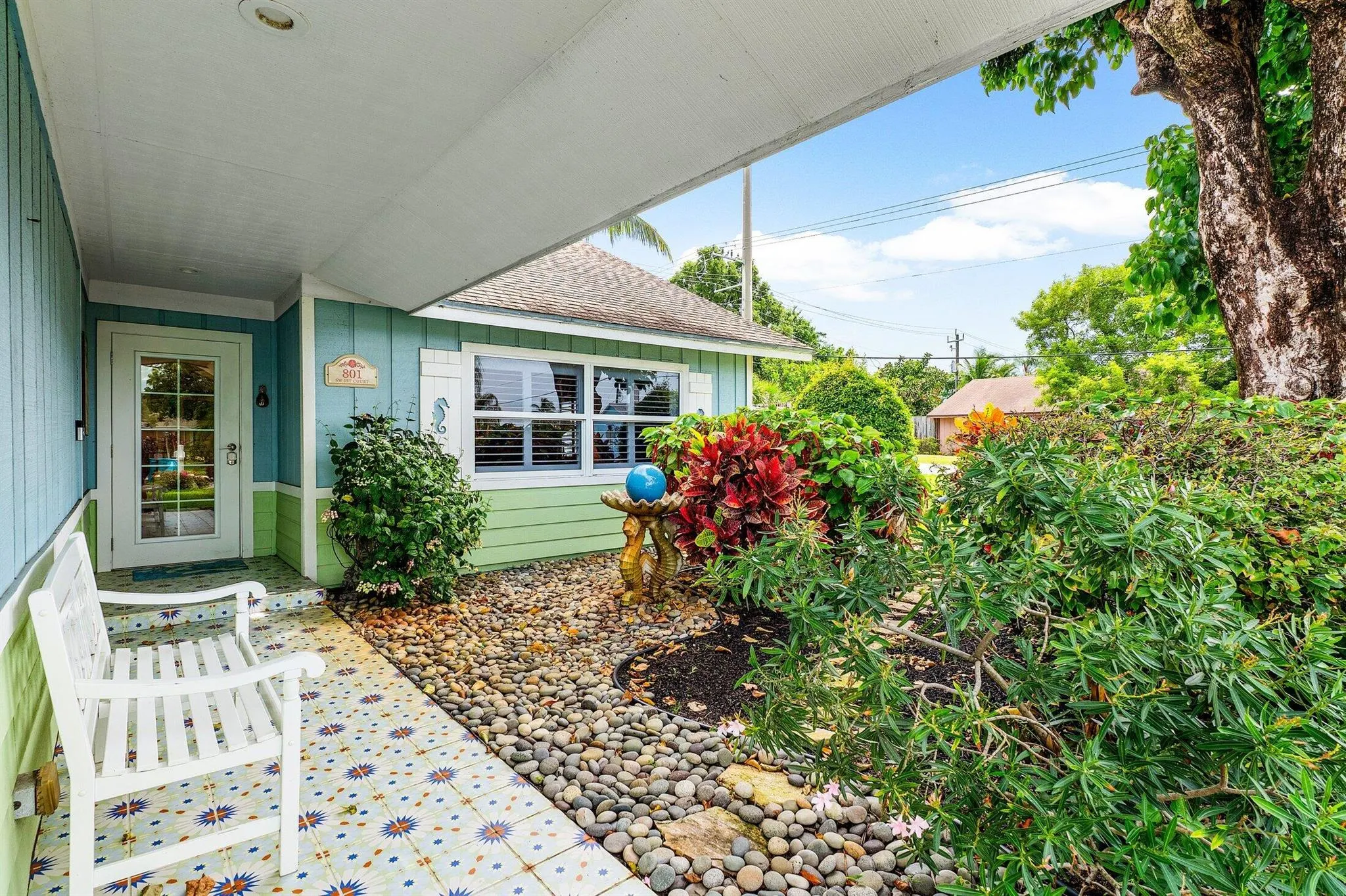 801 SW 1st Court