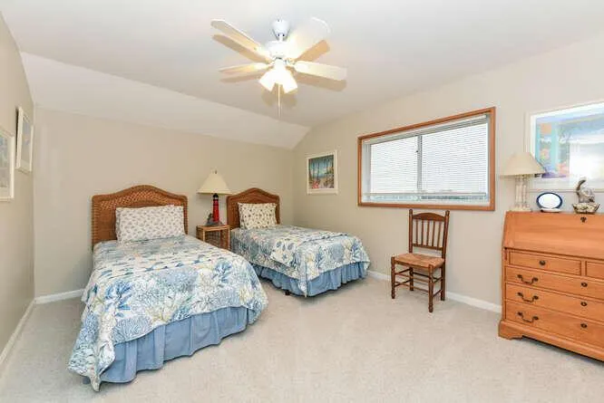 353 S Us Highway 1, #C301