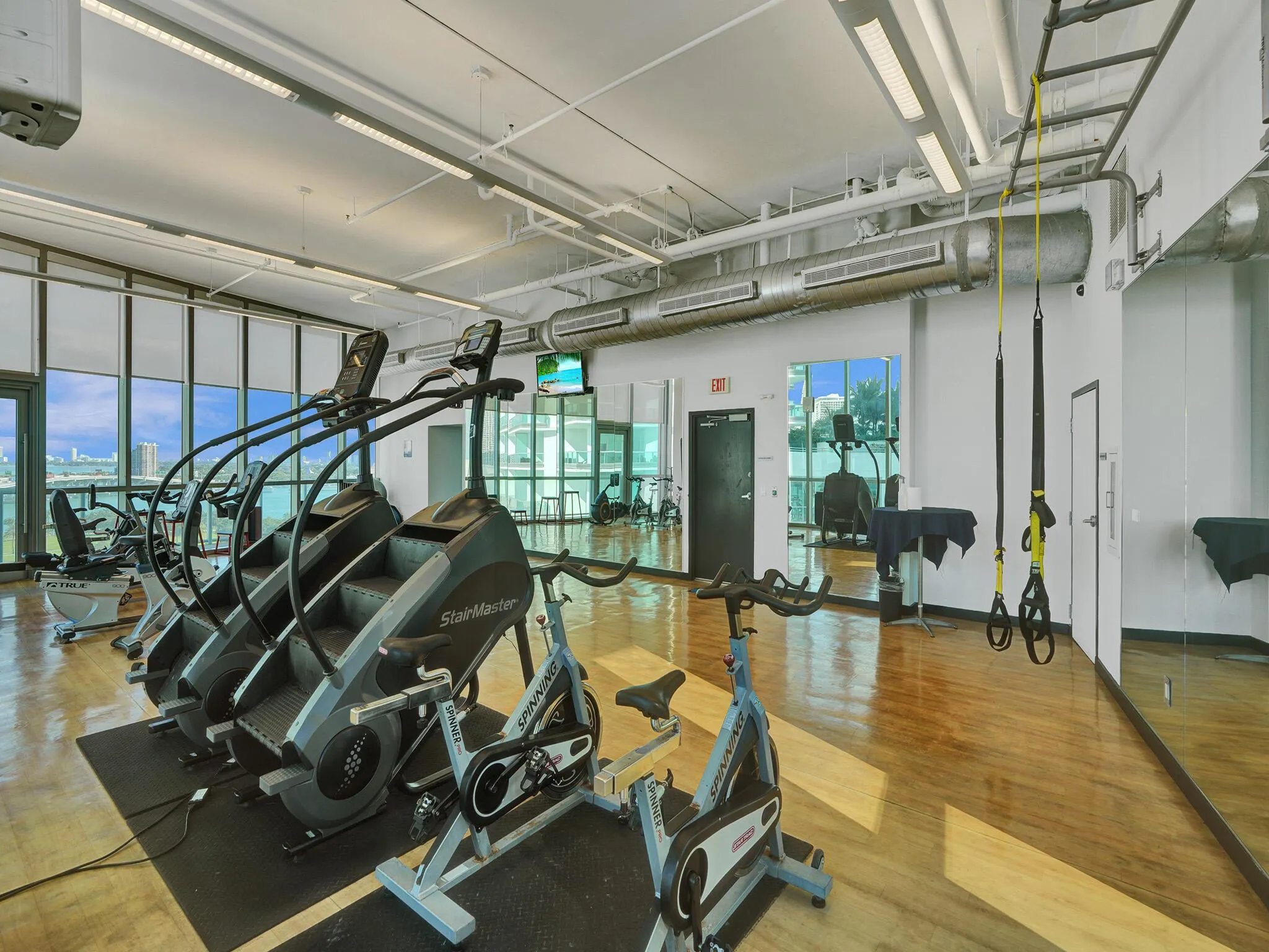 888 Biscayne Boulevard, #811