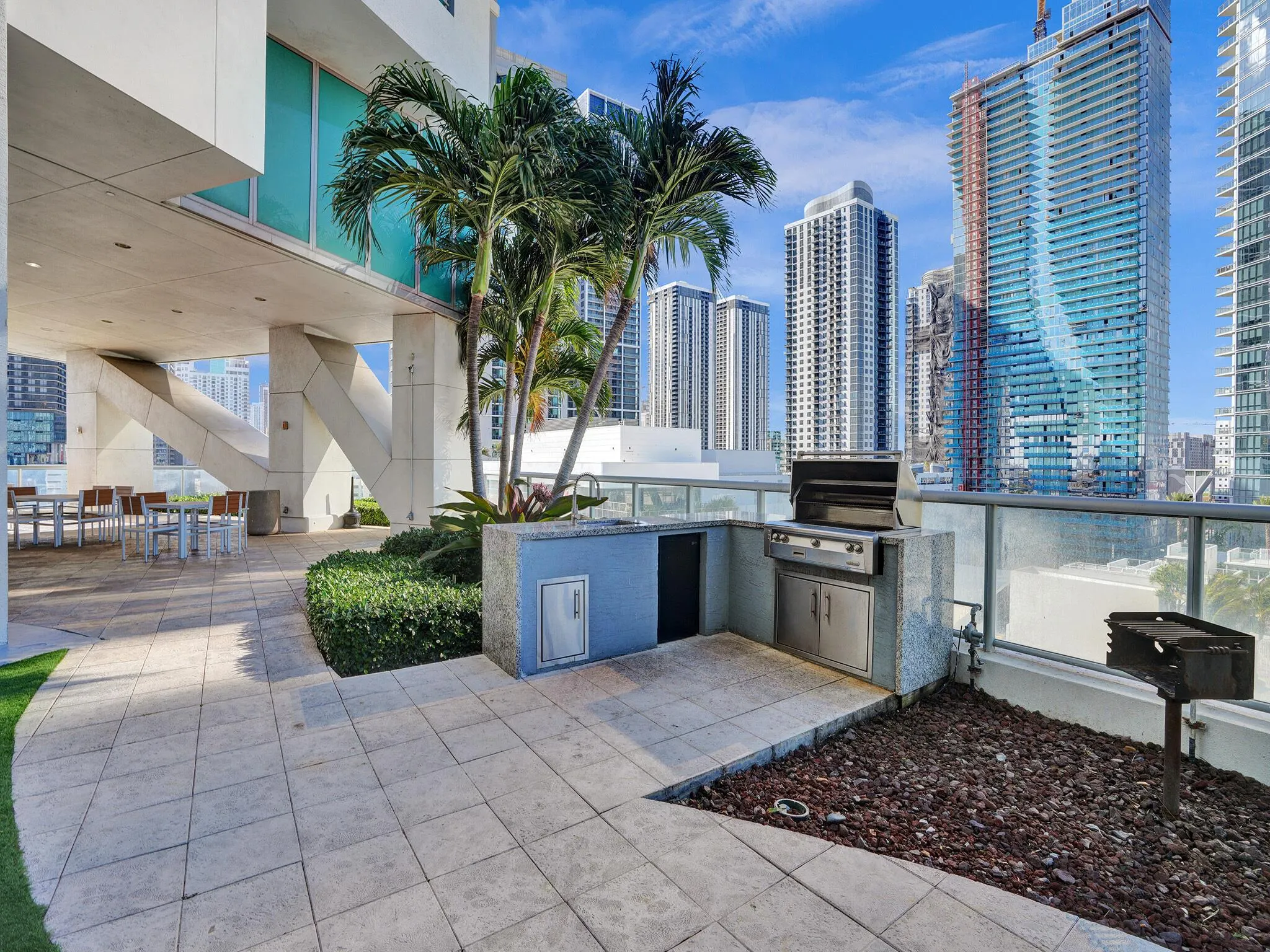 888 Biscayne Boulevard, #811