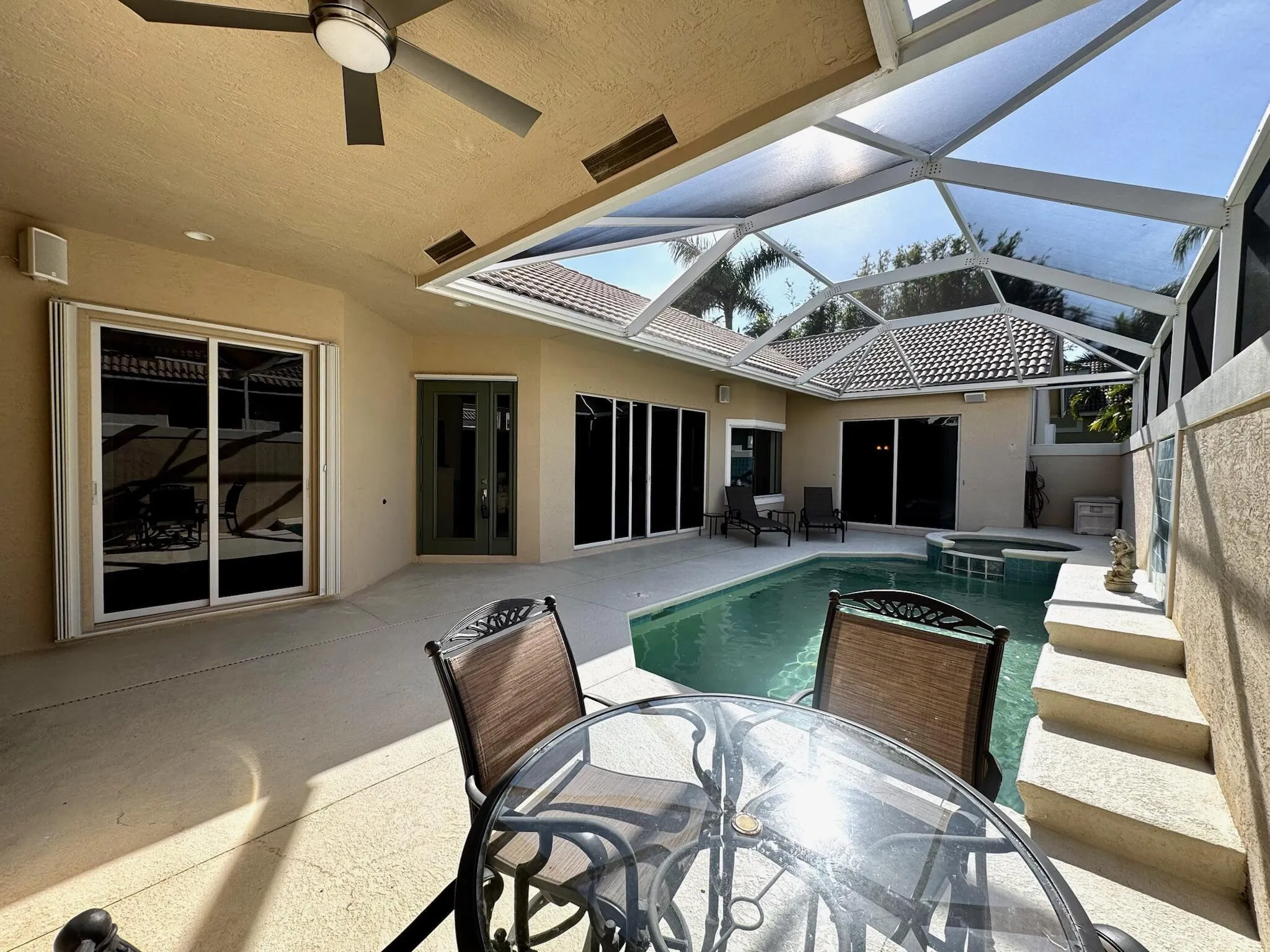 827 SW Munjack Circle